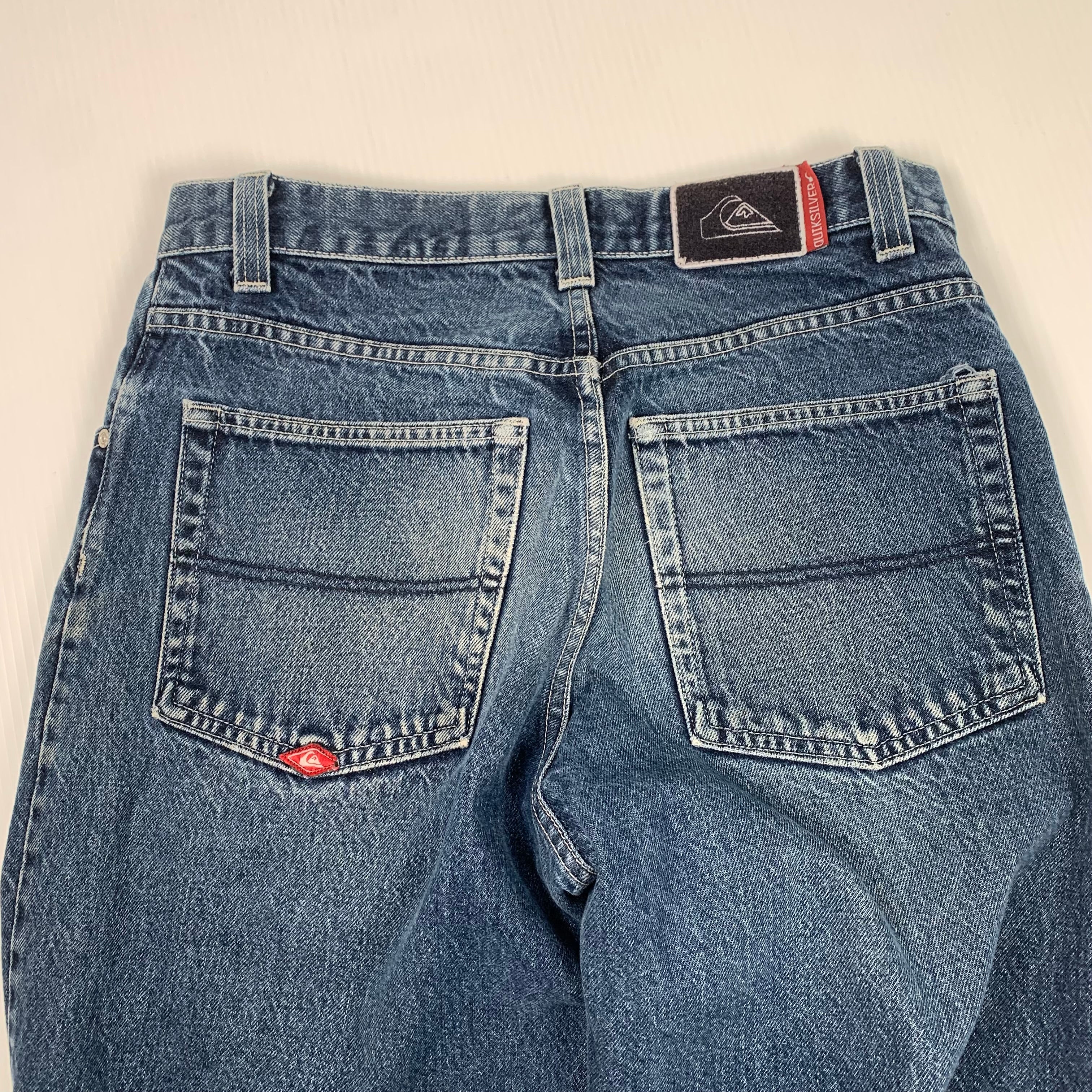 Vintage Quiksilver Loose Cut Medium Wash Denim 32