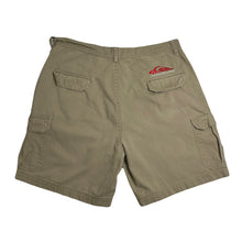 Load image into Gallery viewer, Vintage Quiksilver Cargo Shorts 38
