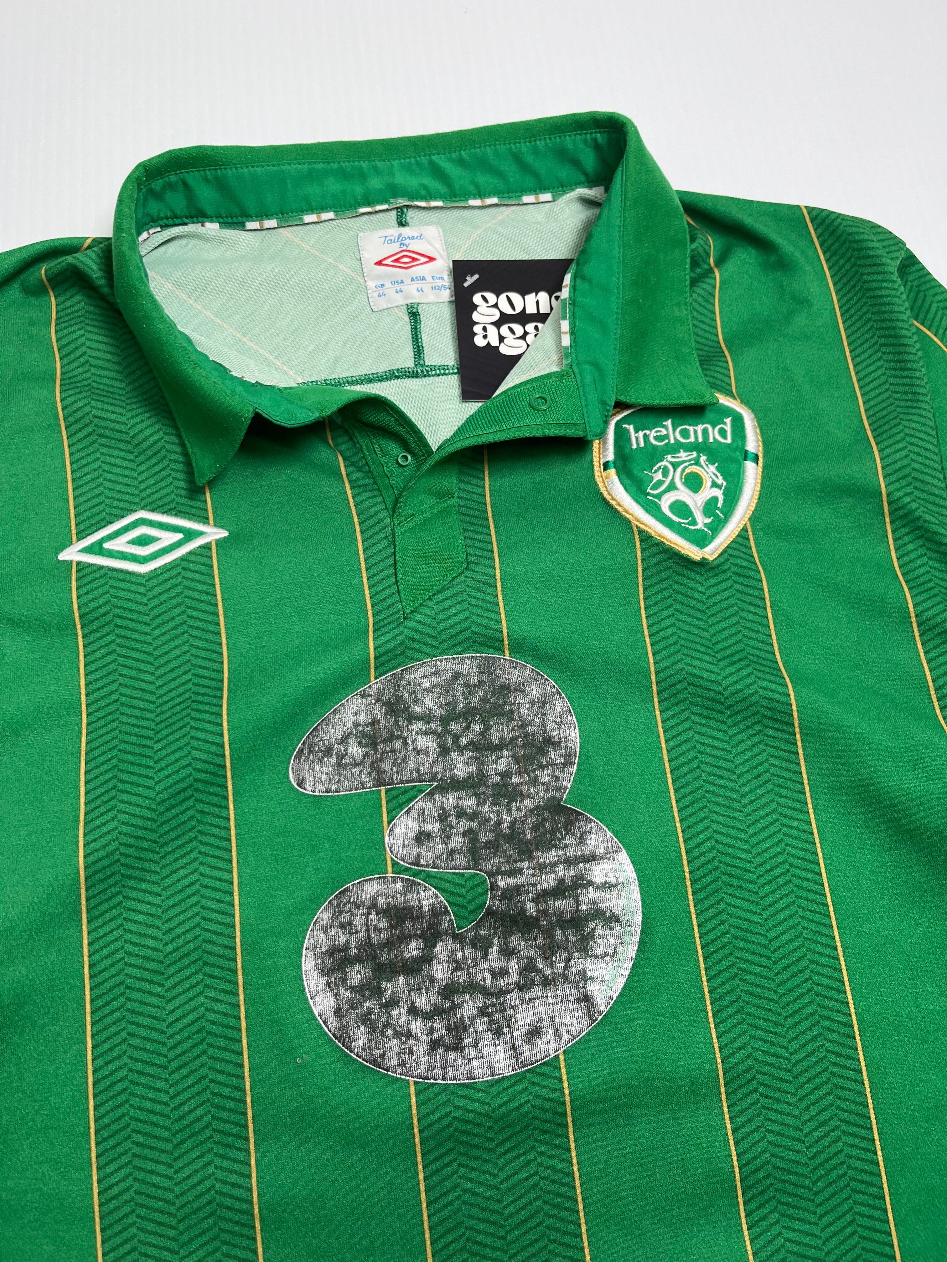 2021 Umbro Ireland Retro Football Kit L