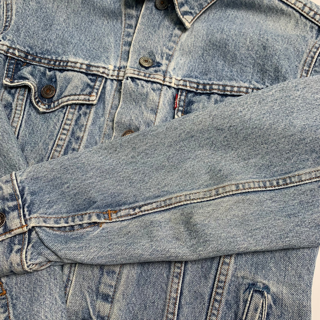 Vintage Light Wash Levi's Denim Jacket Women's XL