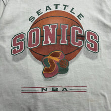 Load image into Gallery viewer, Vintage Pro Player Seattle Sonics NBA Tee L
