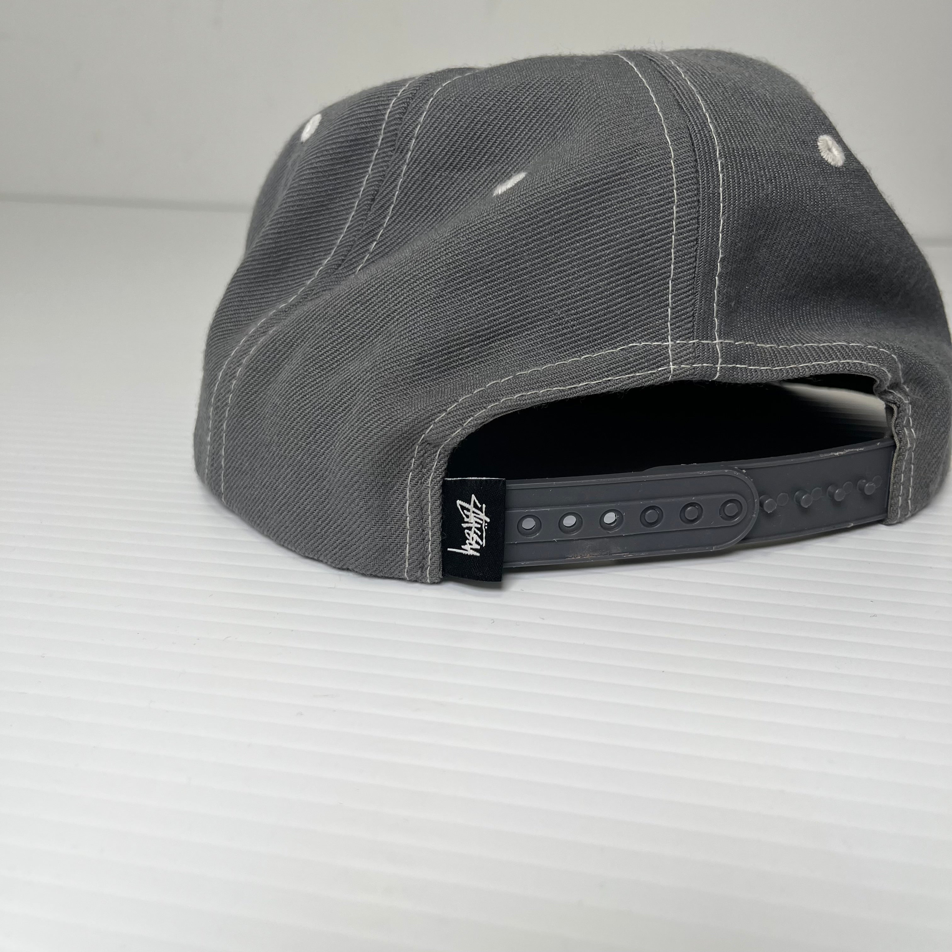 Stussy Logo Contrast Stitch Snapback Hat