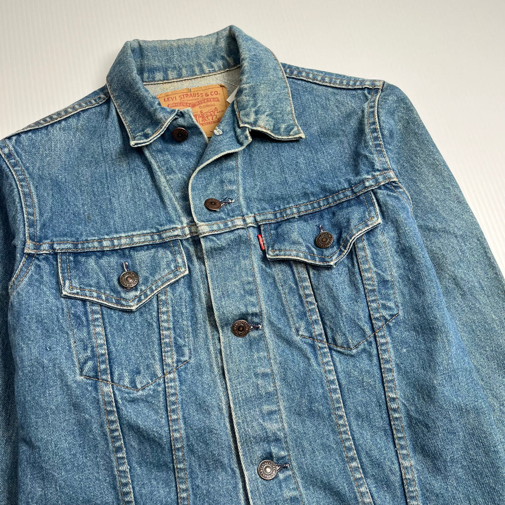 Vintage Levi's Medium Wash Denim Jacket Women's L