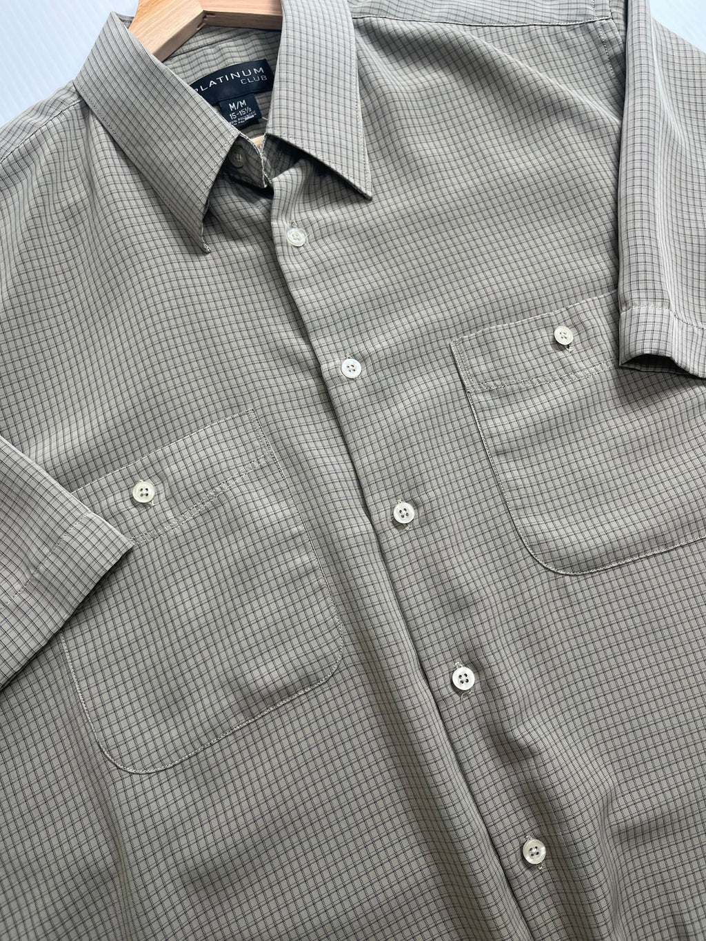 Platinum Club Plaid Plaid Short Sleeve Button Up M