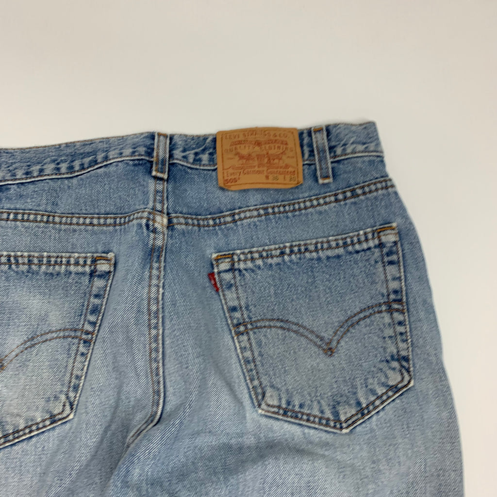 Vintage Light Wash Levi’s 505 34x30.5