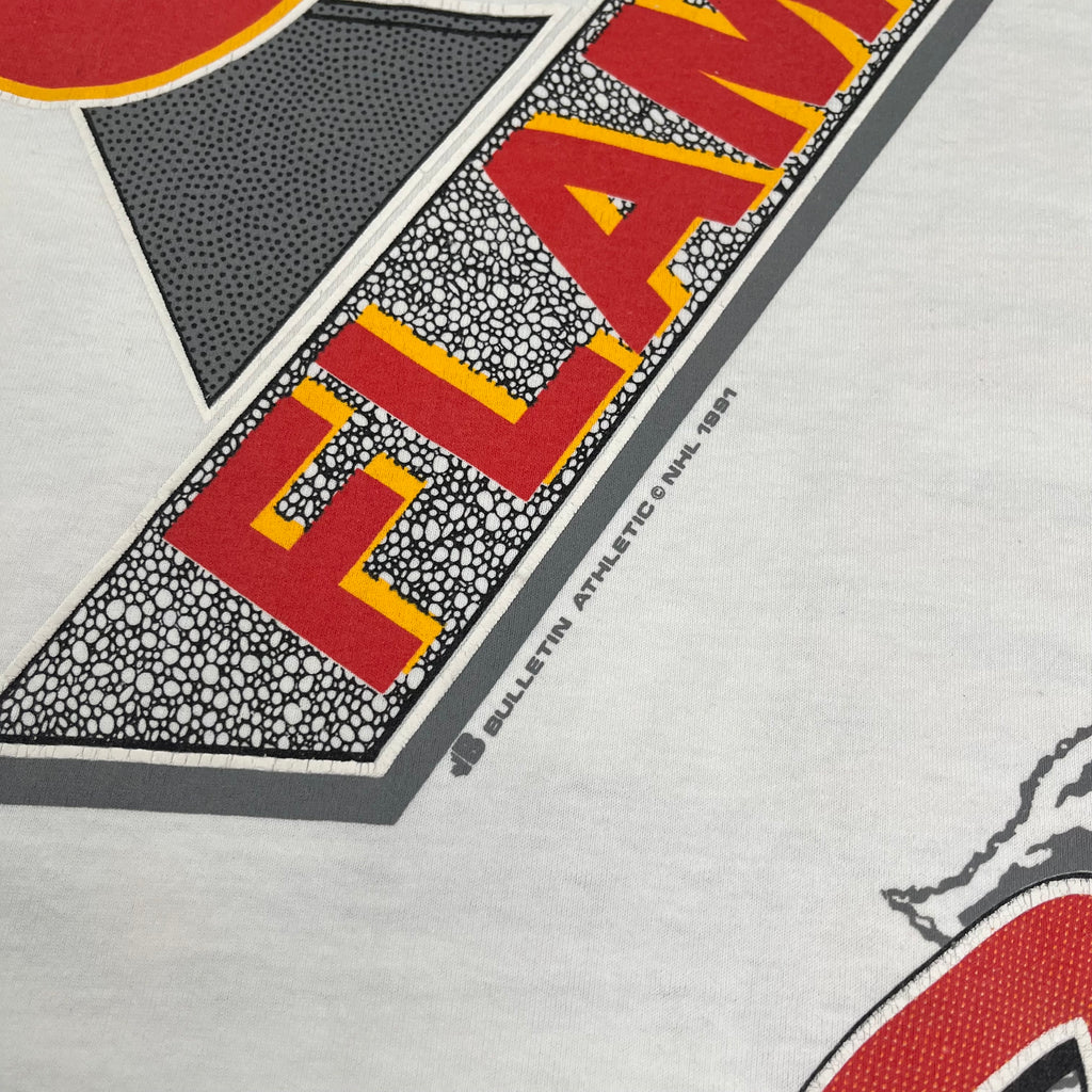 1991 Bulletin Athletic Calgary Flames AOP NHL Tee XL