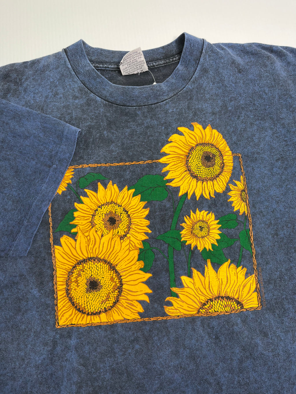 90s Sunflower Art Tee XL