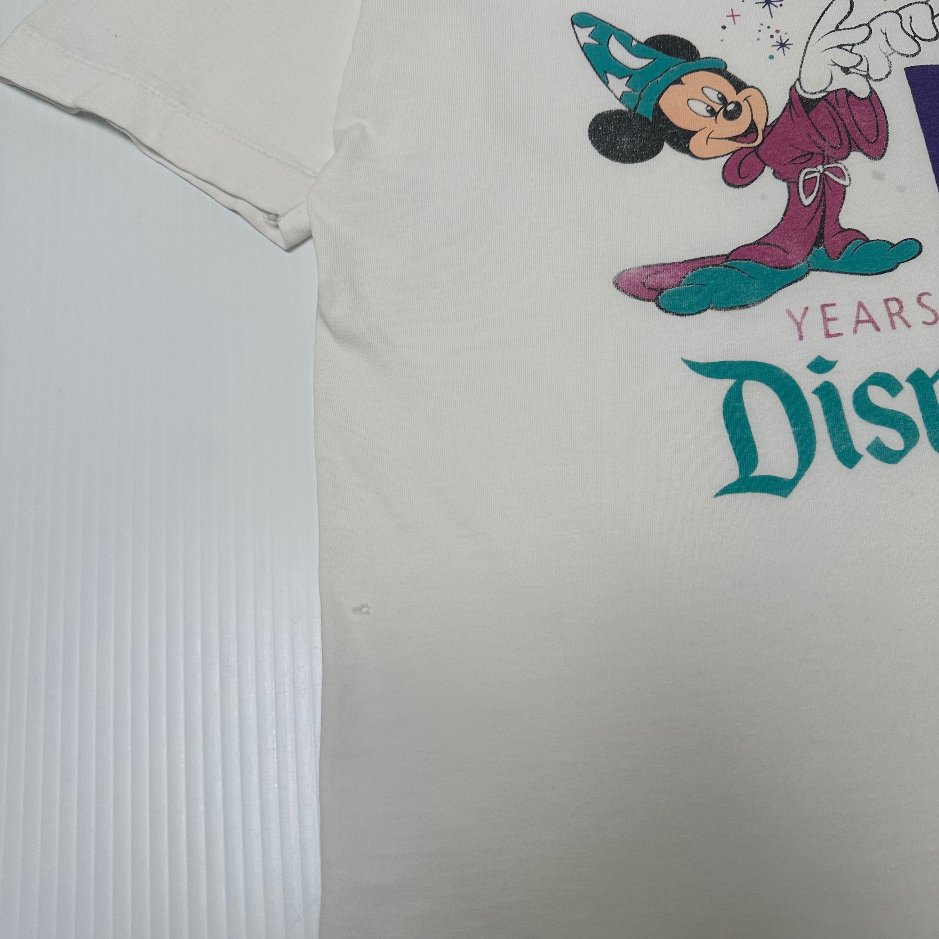 90s Disneyland 35 Years Of Magic Graphic Tee L
