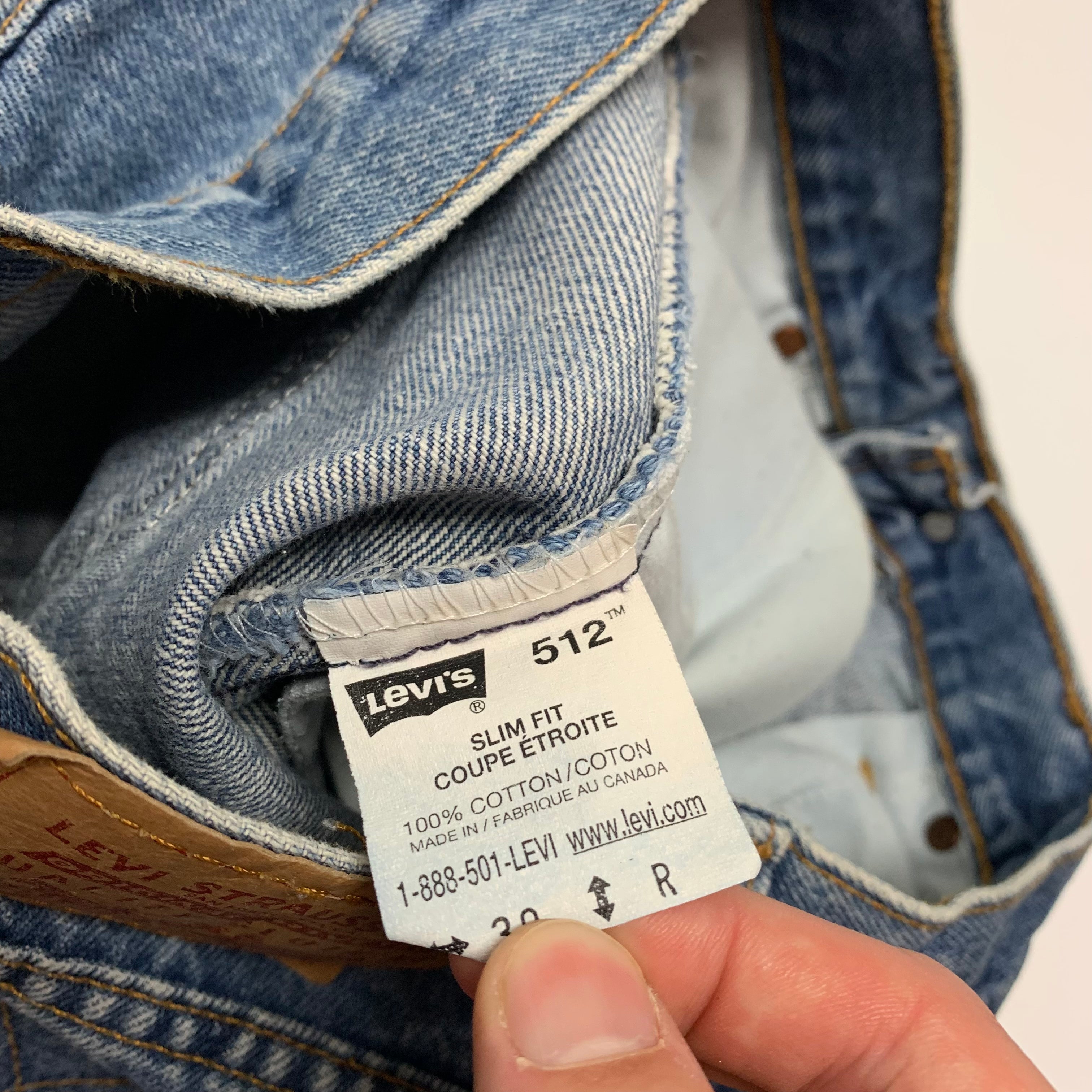 Vintage Medium Wash Levi’s 512 28x31.5