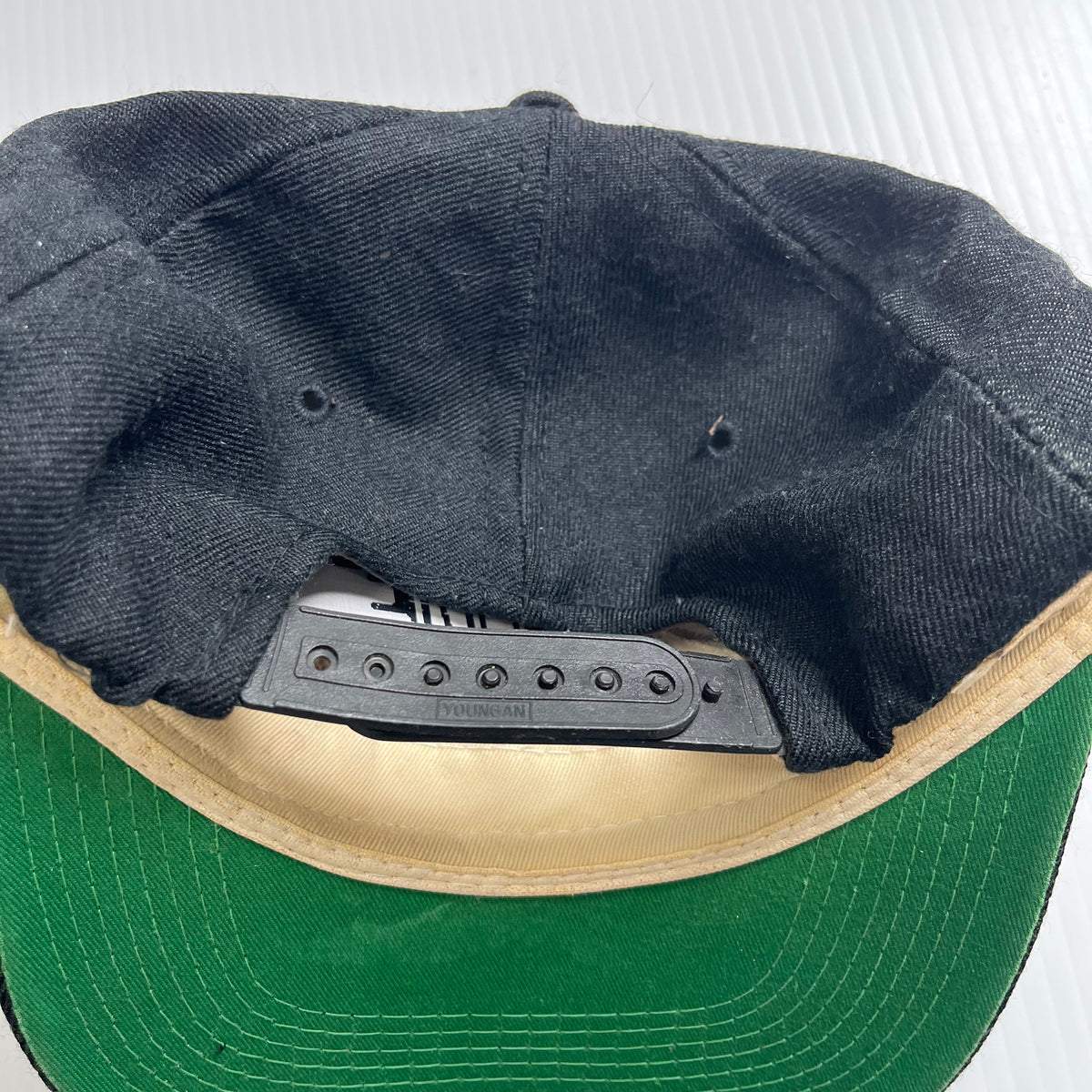 Vintage Los Angeles Raiders Cityless Script Snapback Hat
