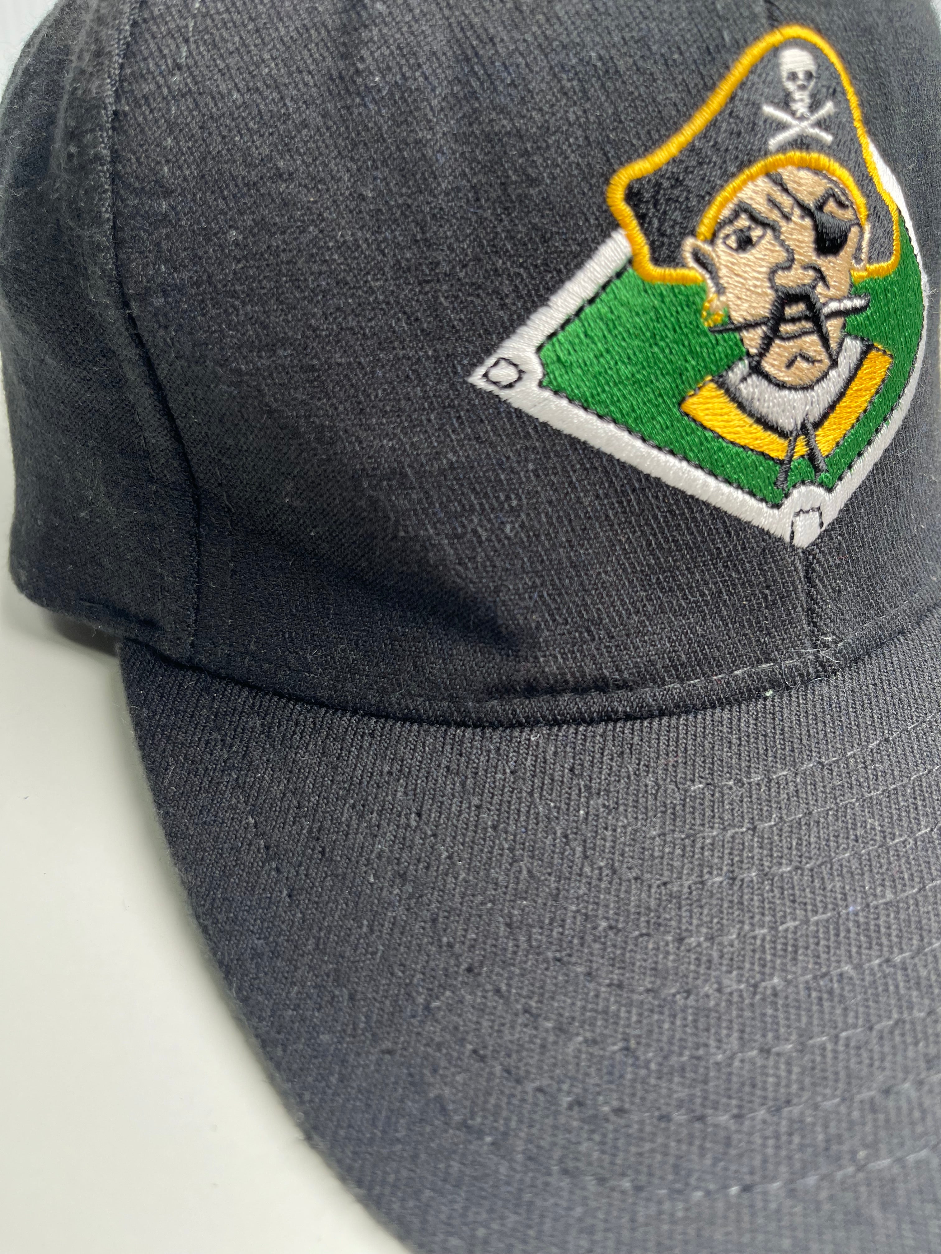 Vintage Pittsburgh Pirates Fitted Hat L/XL