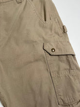 Load image into Gallery viewer, Carhartt Ripstop B357 Cargo Carpenter Shorts 38
