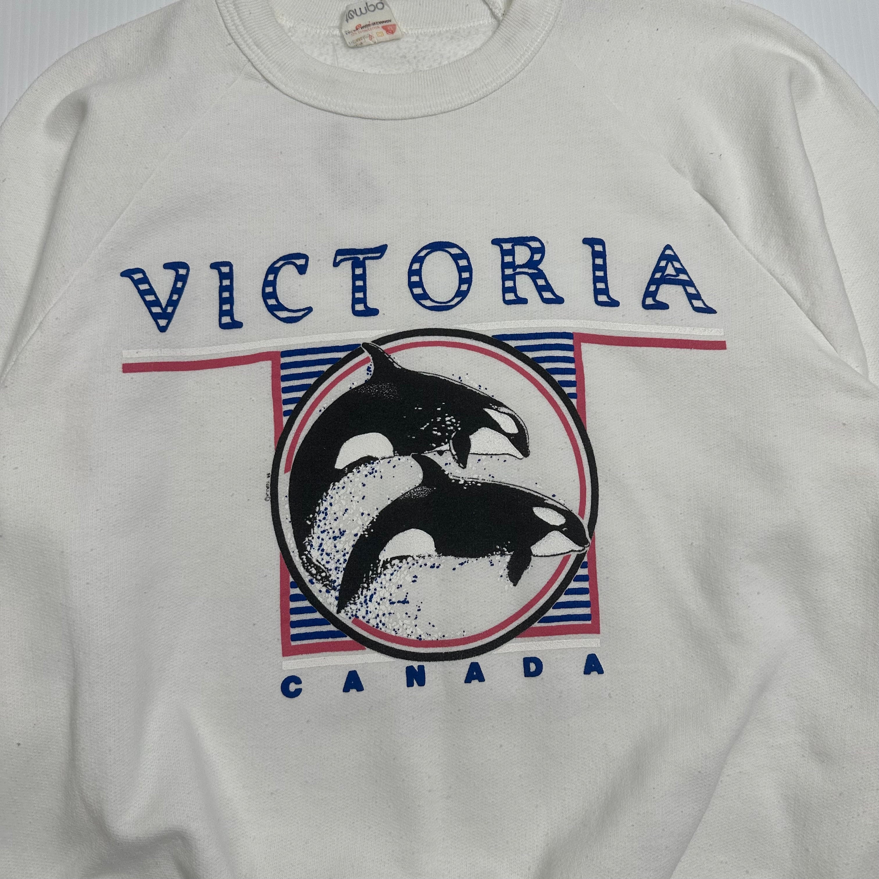 Vintage Victoria Canada Orca Crewneck M