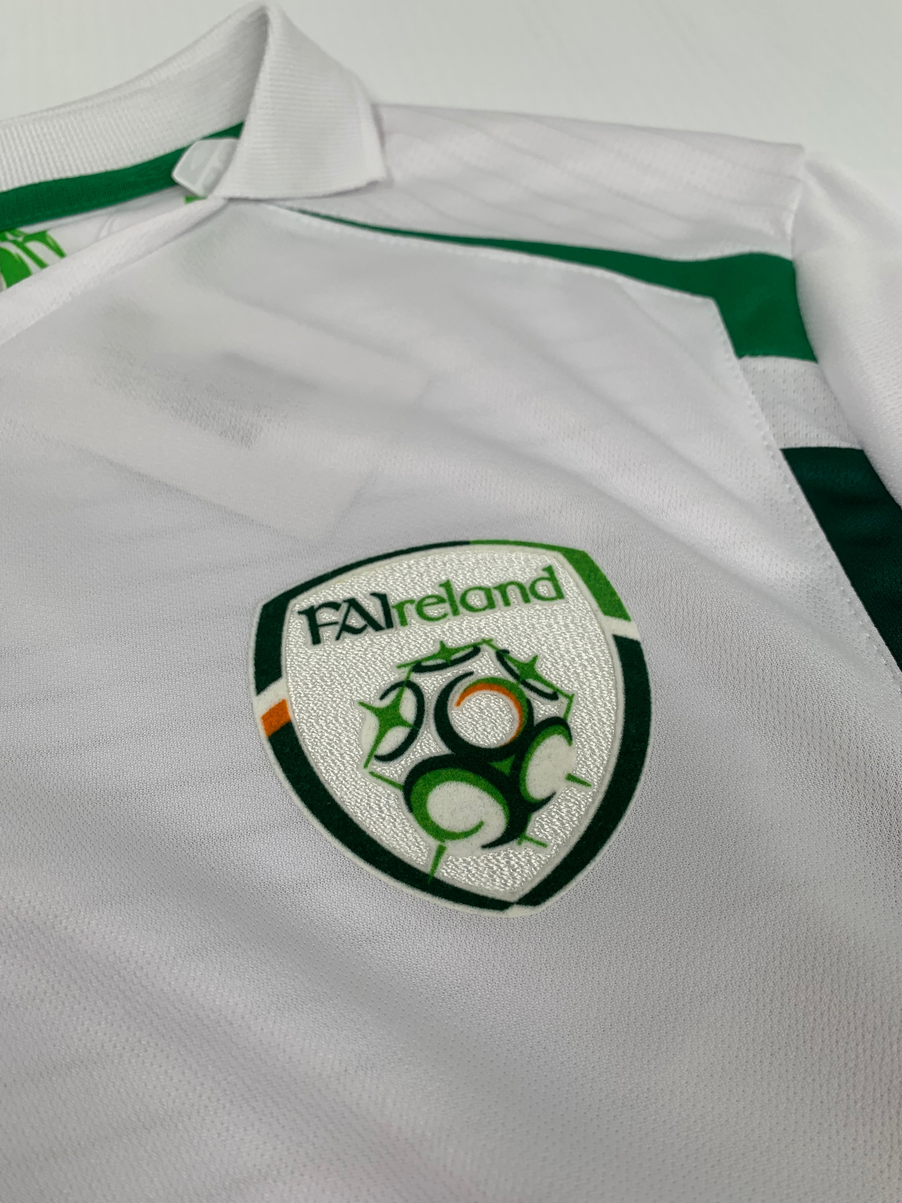 2006 Umbro Ireland Away Kit L