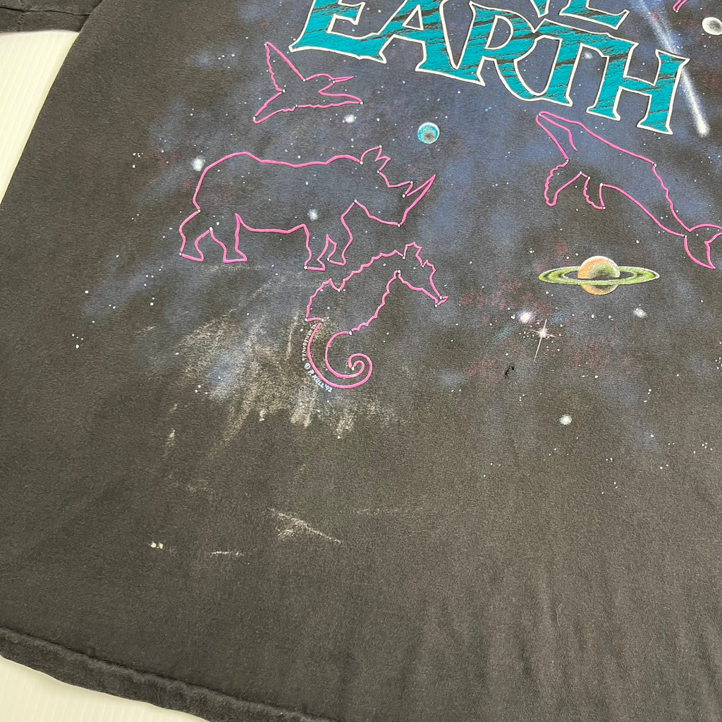 1992 Harlequin One Earth One Chance AOP Graphic Tee L