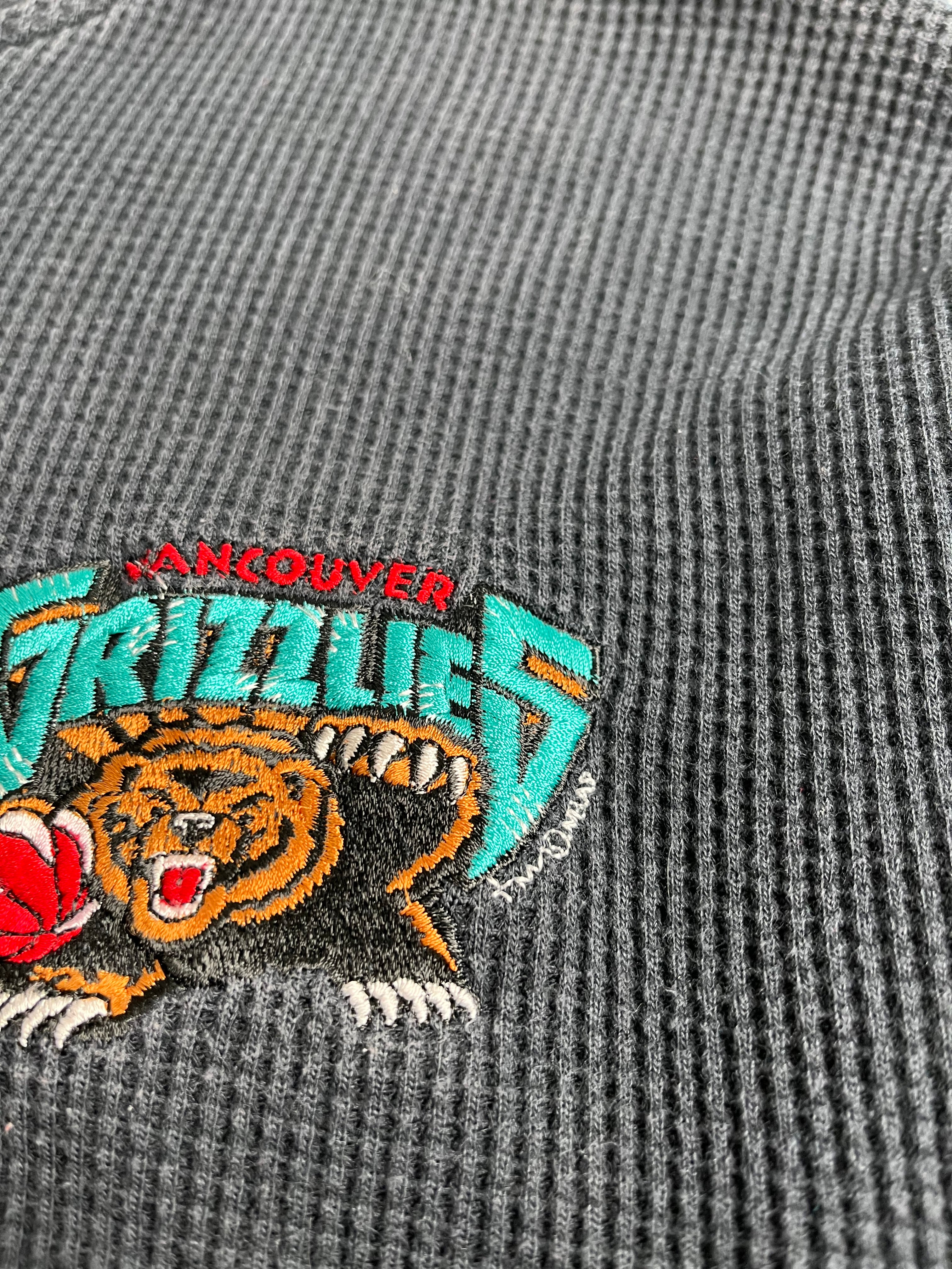 Vintage Vancouver Grizzlies Thermal Henley XL