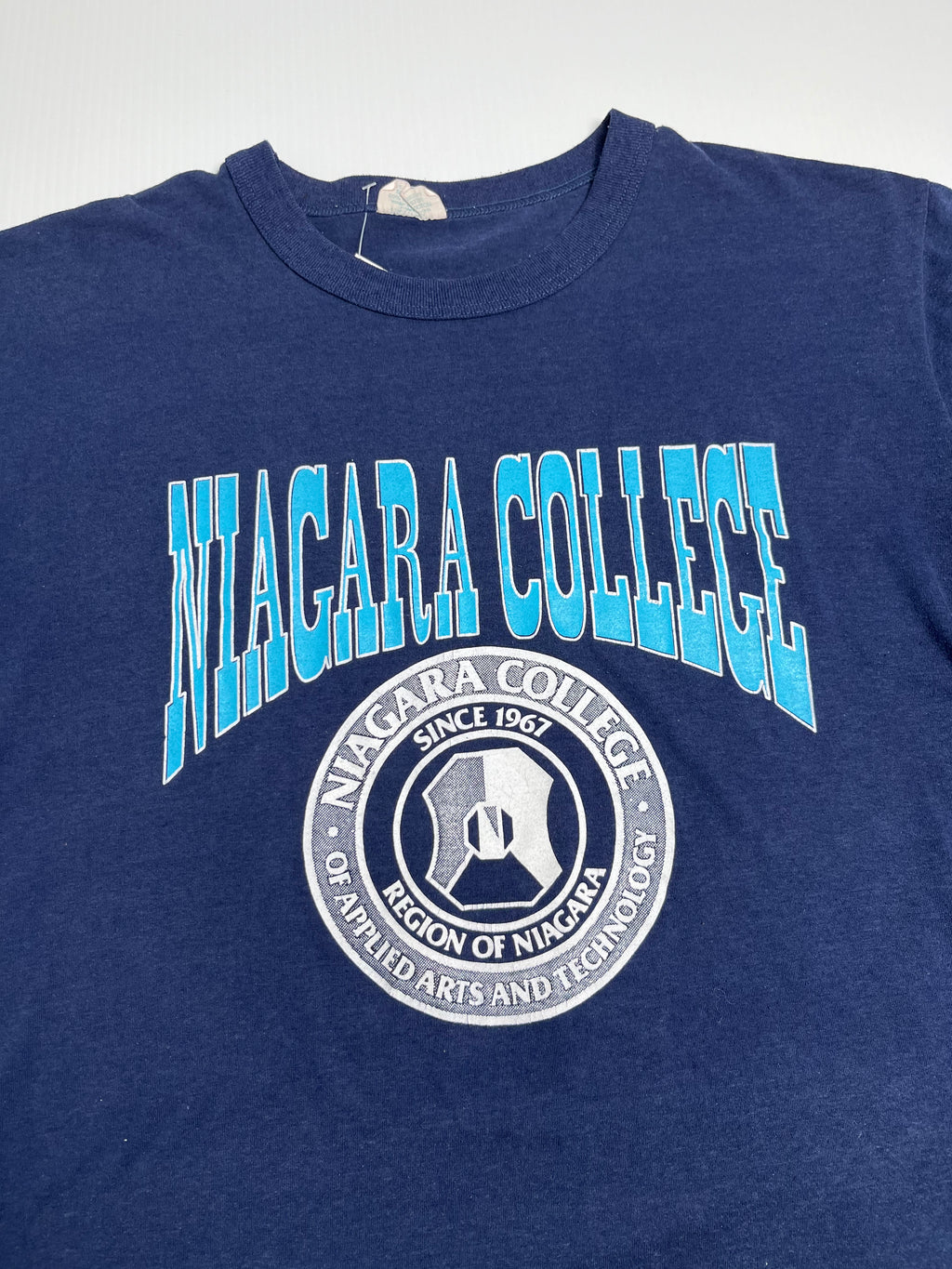 Vintage Niagara College Tee XL