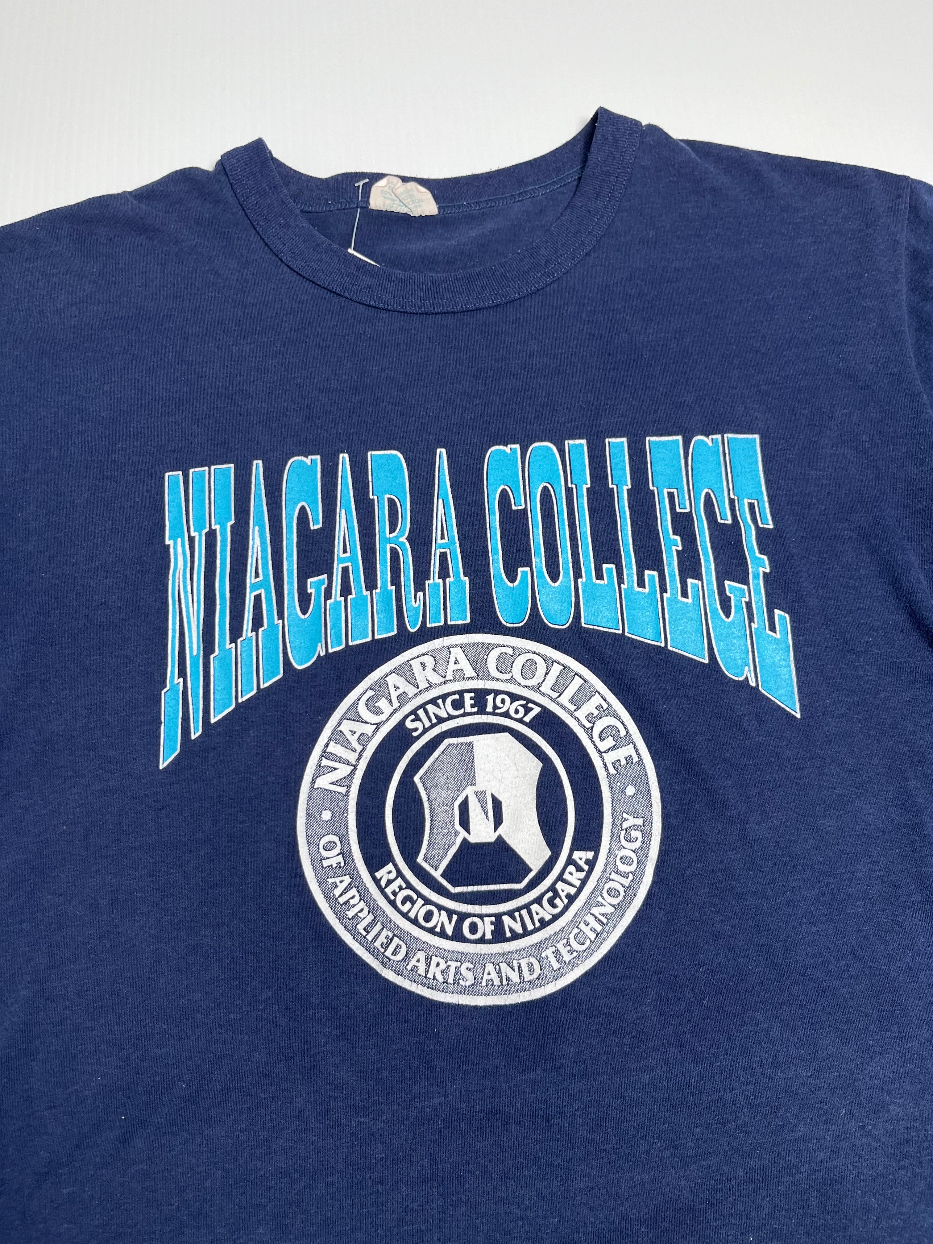Vintage Niagara College Tee XL