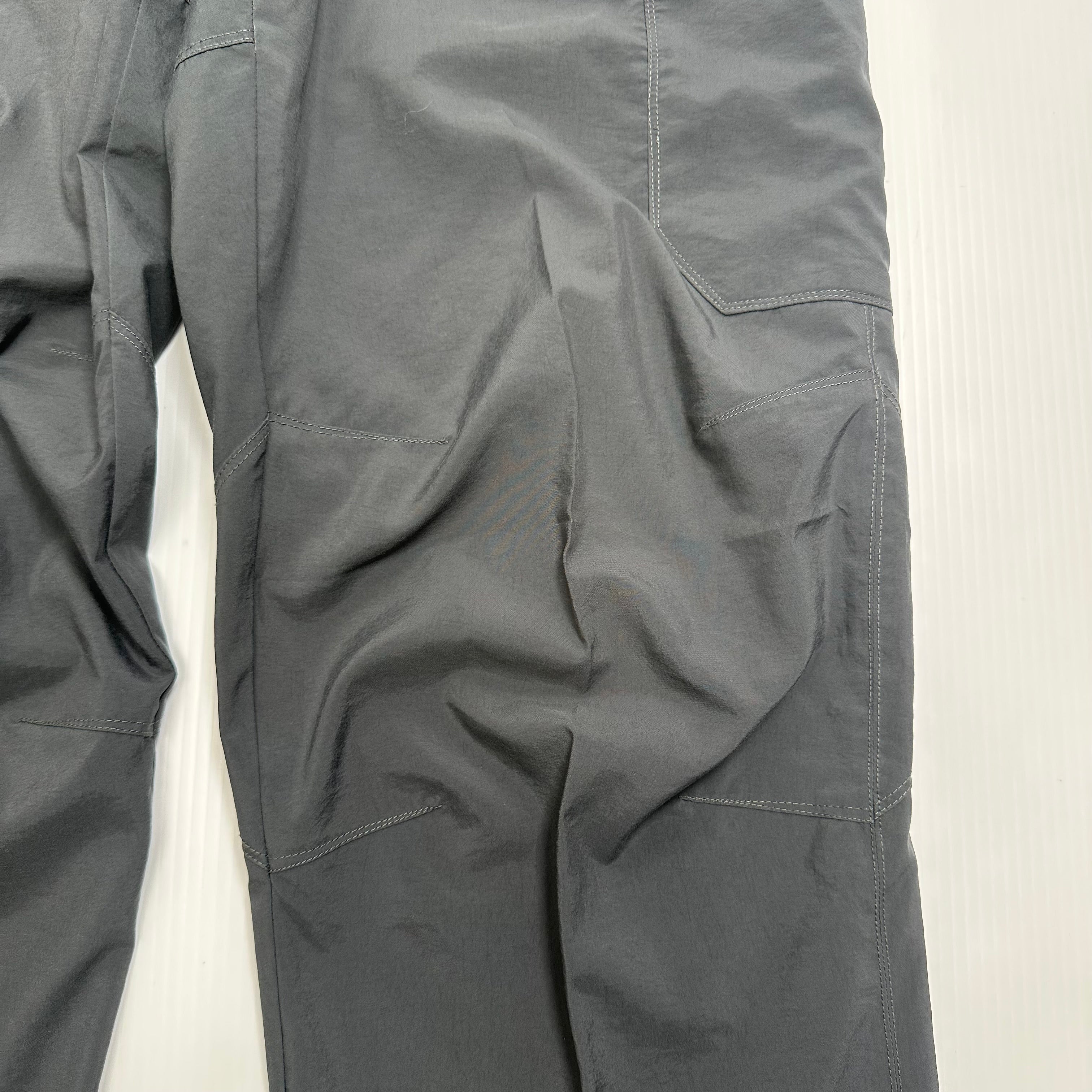 Vintage Nike ACG Wide Leg Cargo Pants L