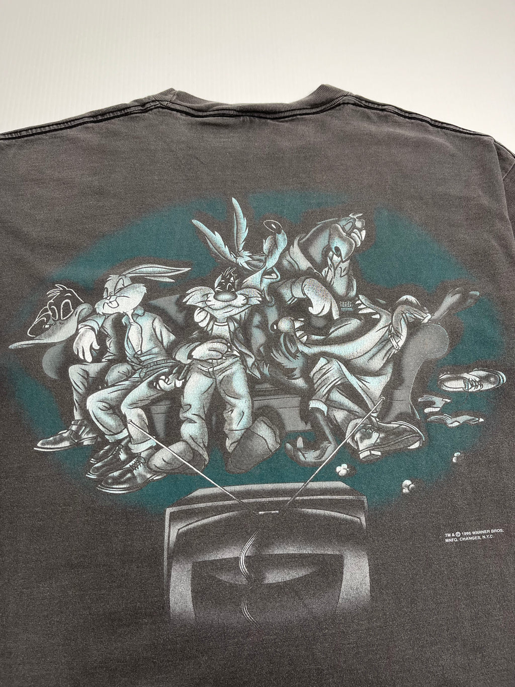 1996 Looney Tunes Characters TV Tee XL