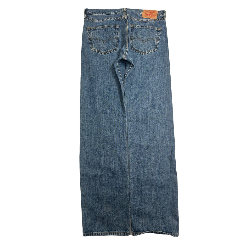 Vintage Levi's 501 Medium Wash Denim 33