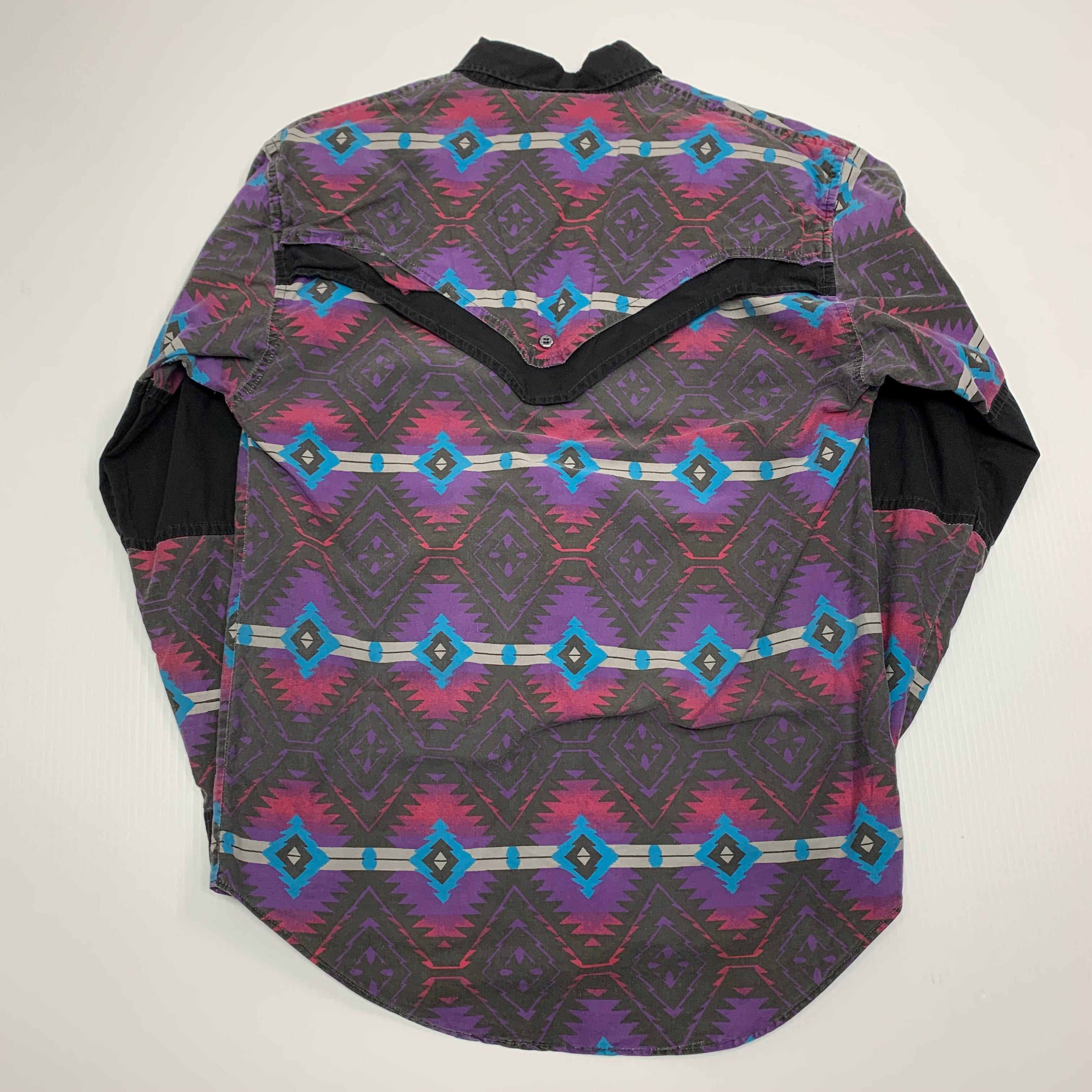Vintage Adobe Rose Patterned Button-Up M