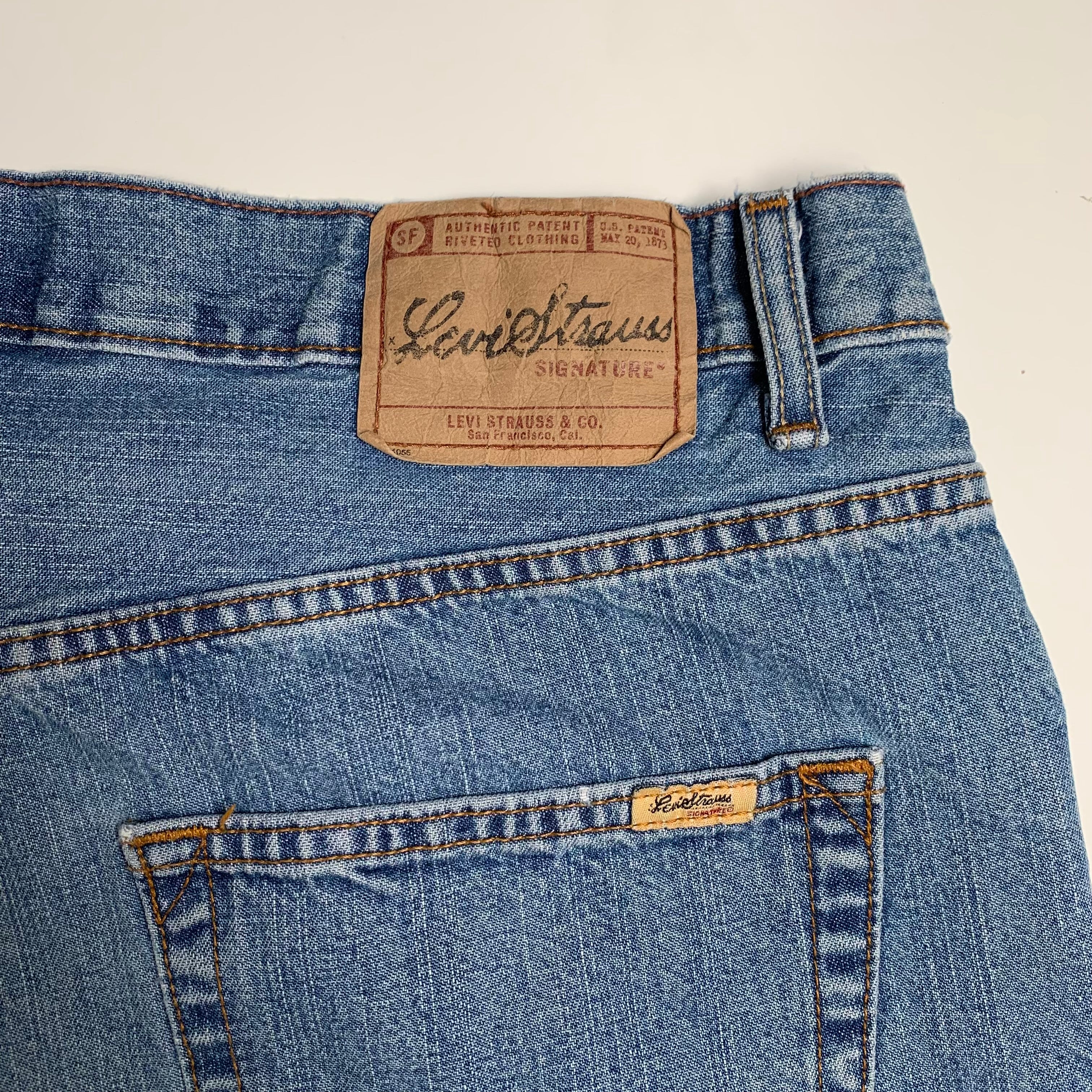 Levi's Faded Baggy Denim Shorts 37