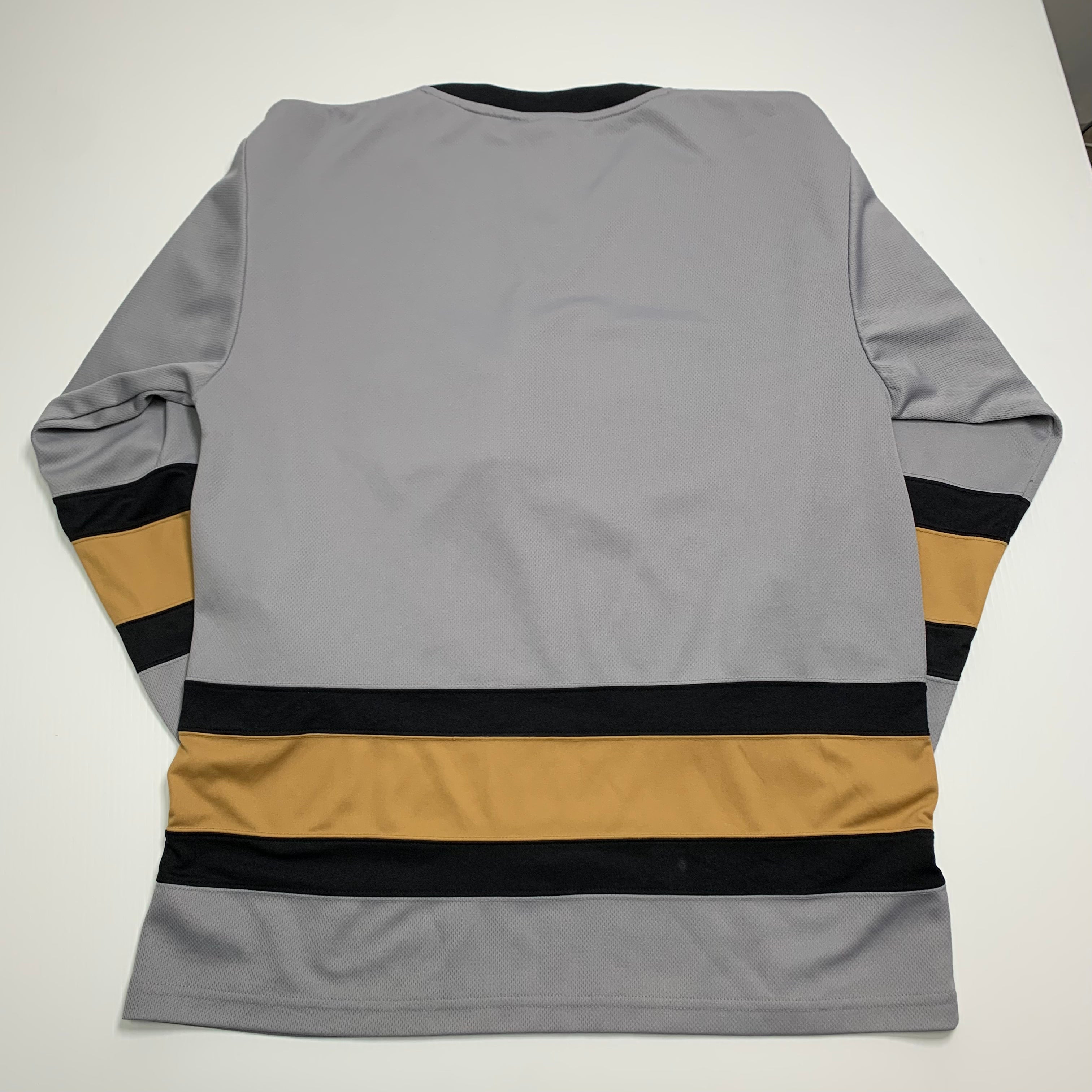 04’ WWE The Rock Hockey Jersey M