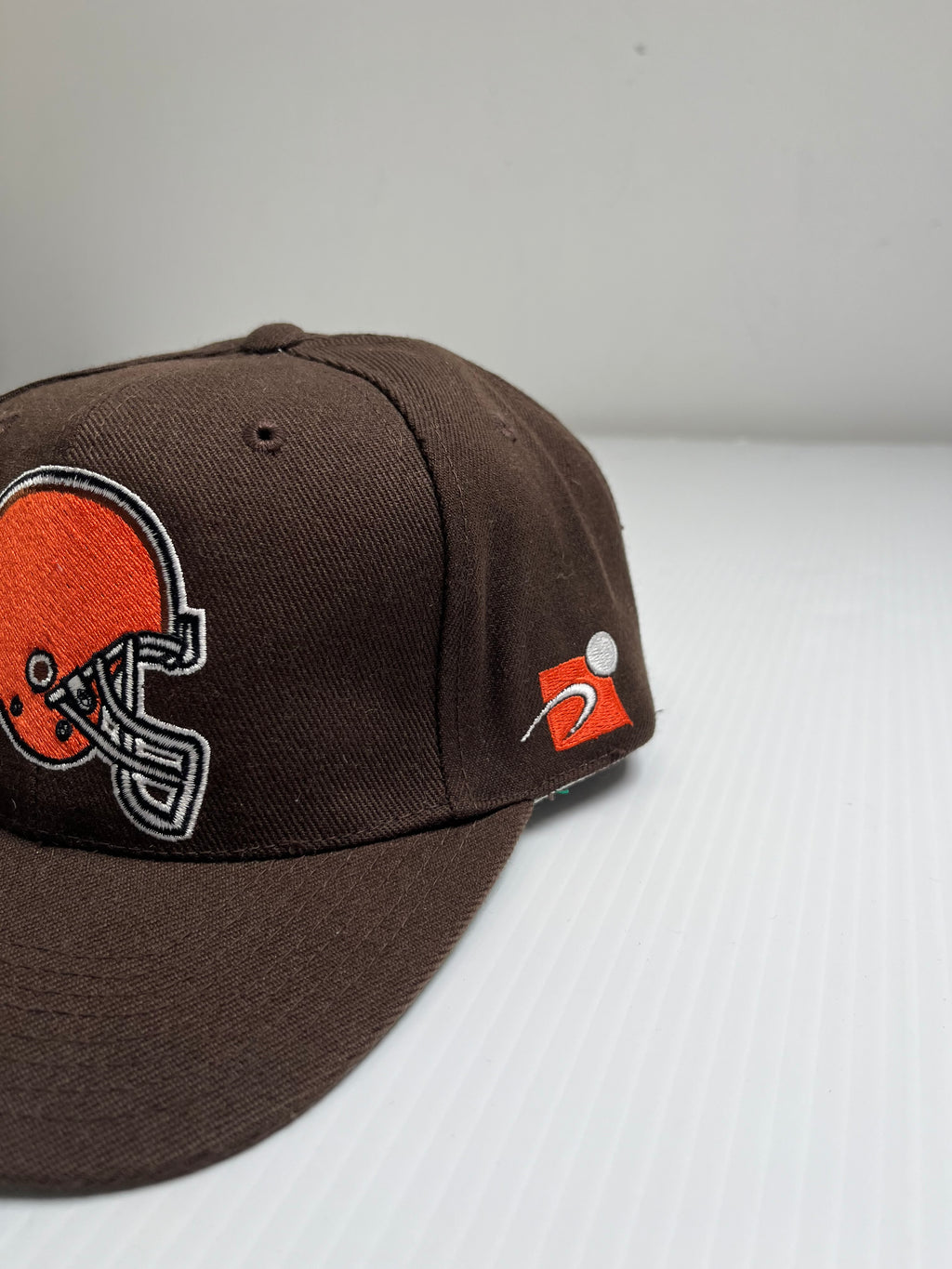 Vintage Sports Specialties Cleveland Browns Snapback Hat