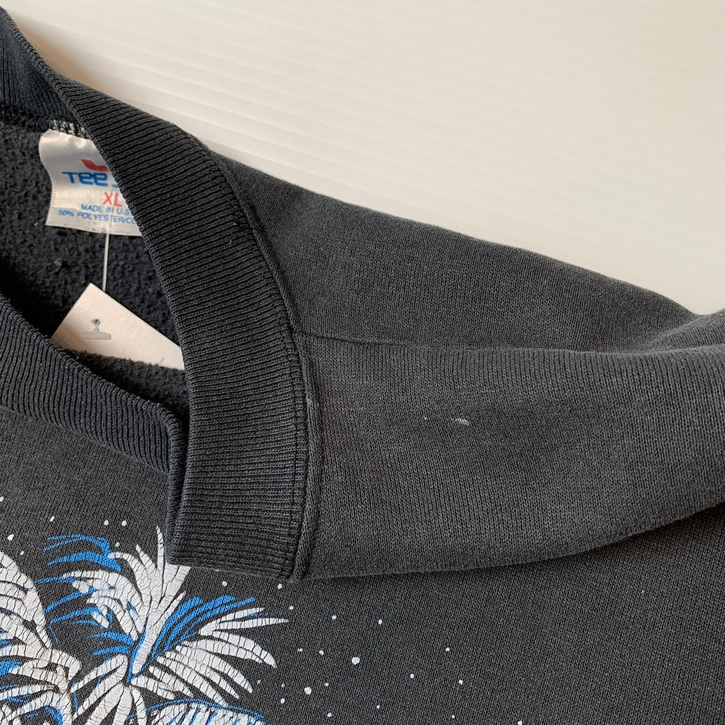 90s Distressed Moonlighting Waikiki Hawaii Crewneck XL