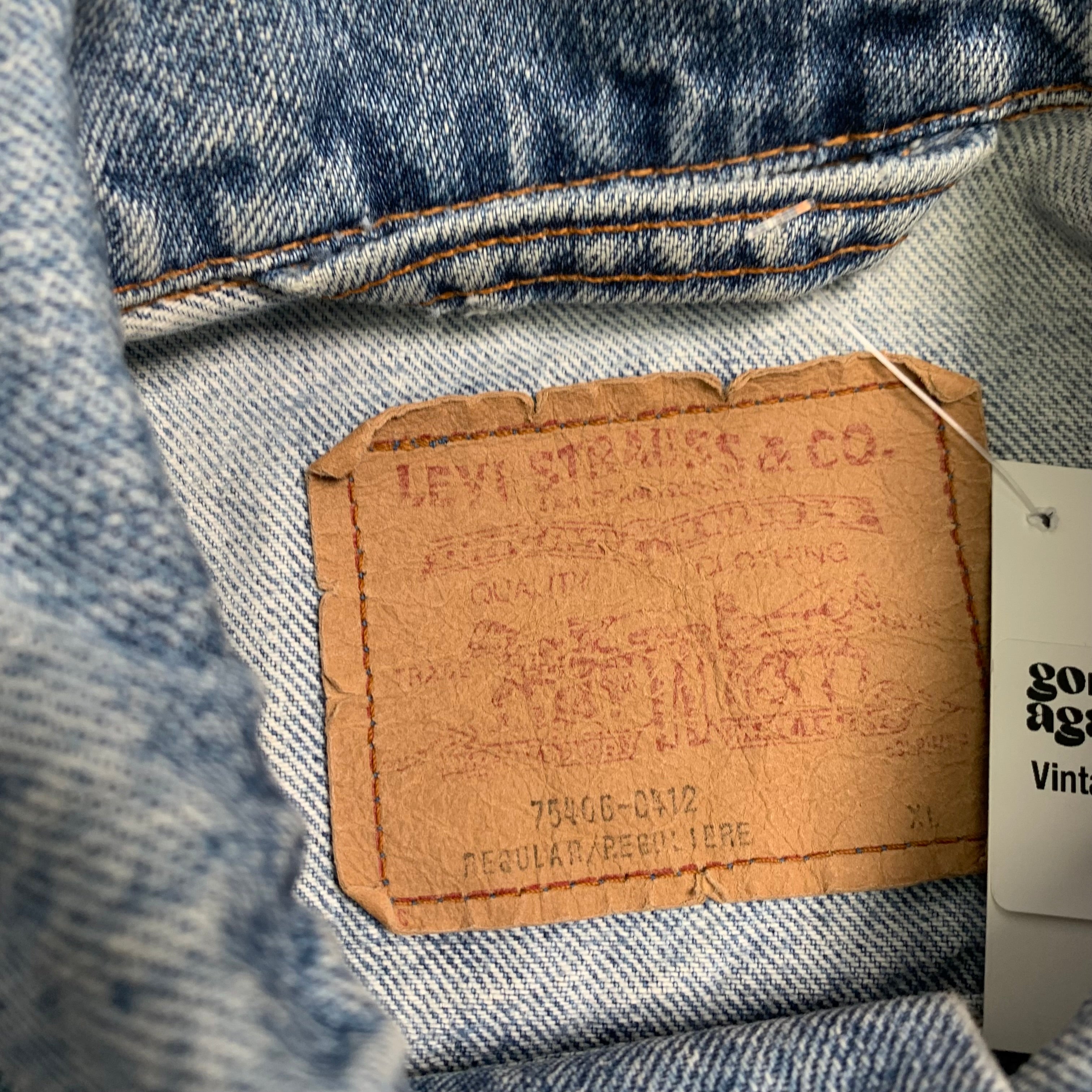 Vintage Light Wash Levi's Denim Jacket Women's XL