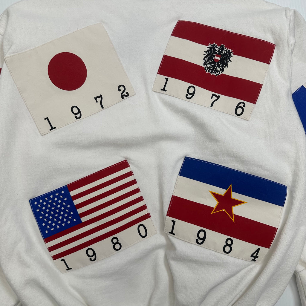 1988 World Flags Patch Crewneck M