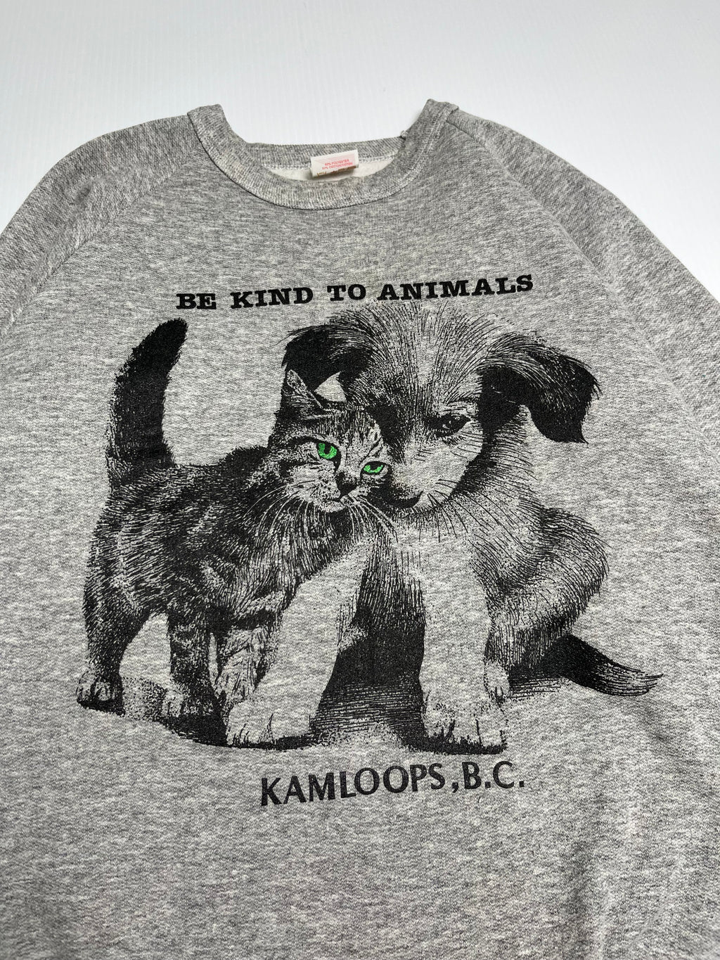 Vintage Be Kind To Animals Kamloops BC Crewneck L