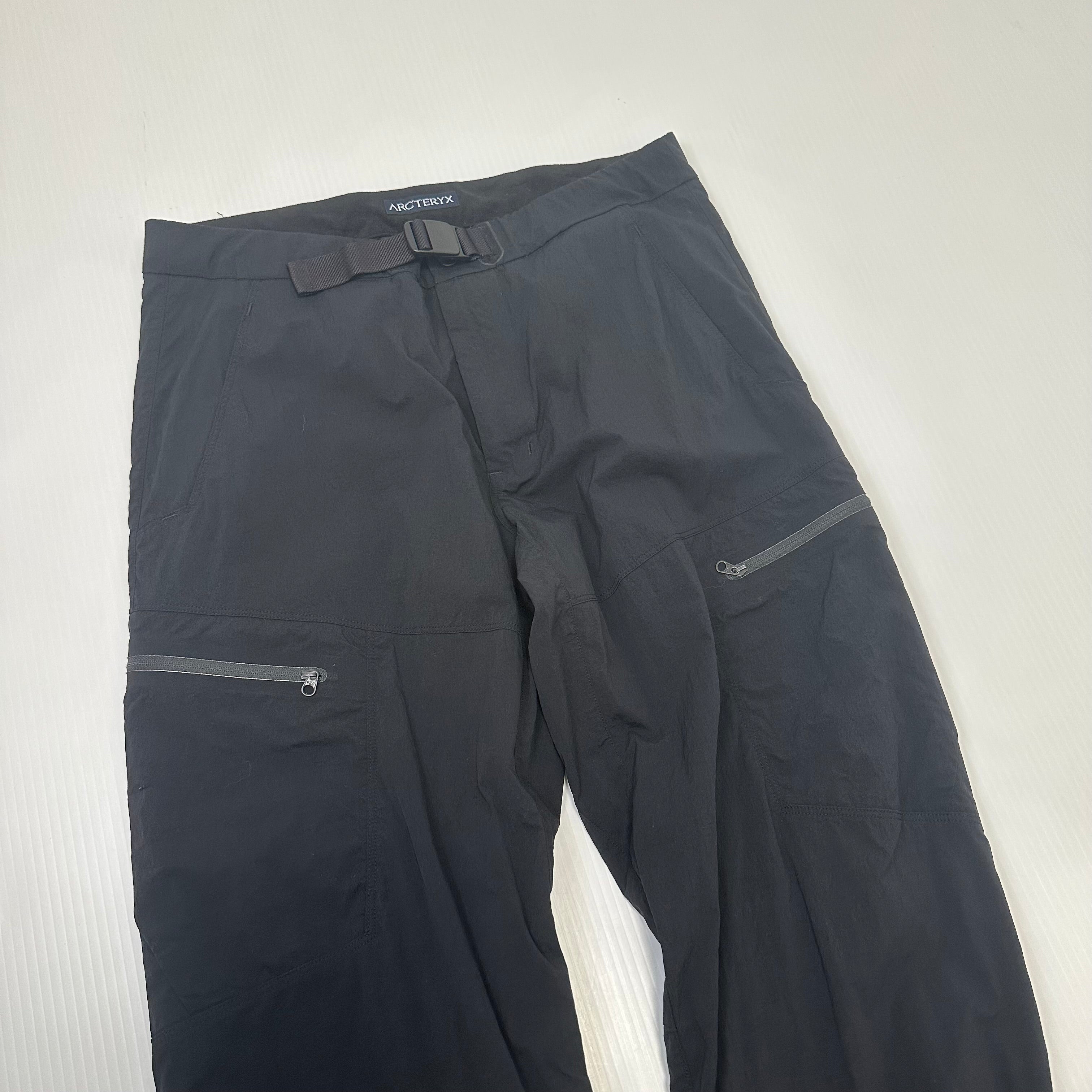 Arc'teryx Light Hiking Cargo Pants 32