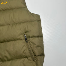 Load image into Gallery viewer, Oakley Hydro Fuel Puffer Vest L
