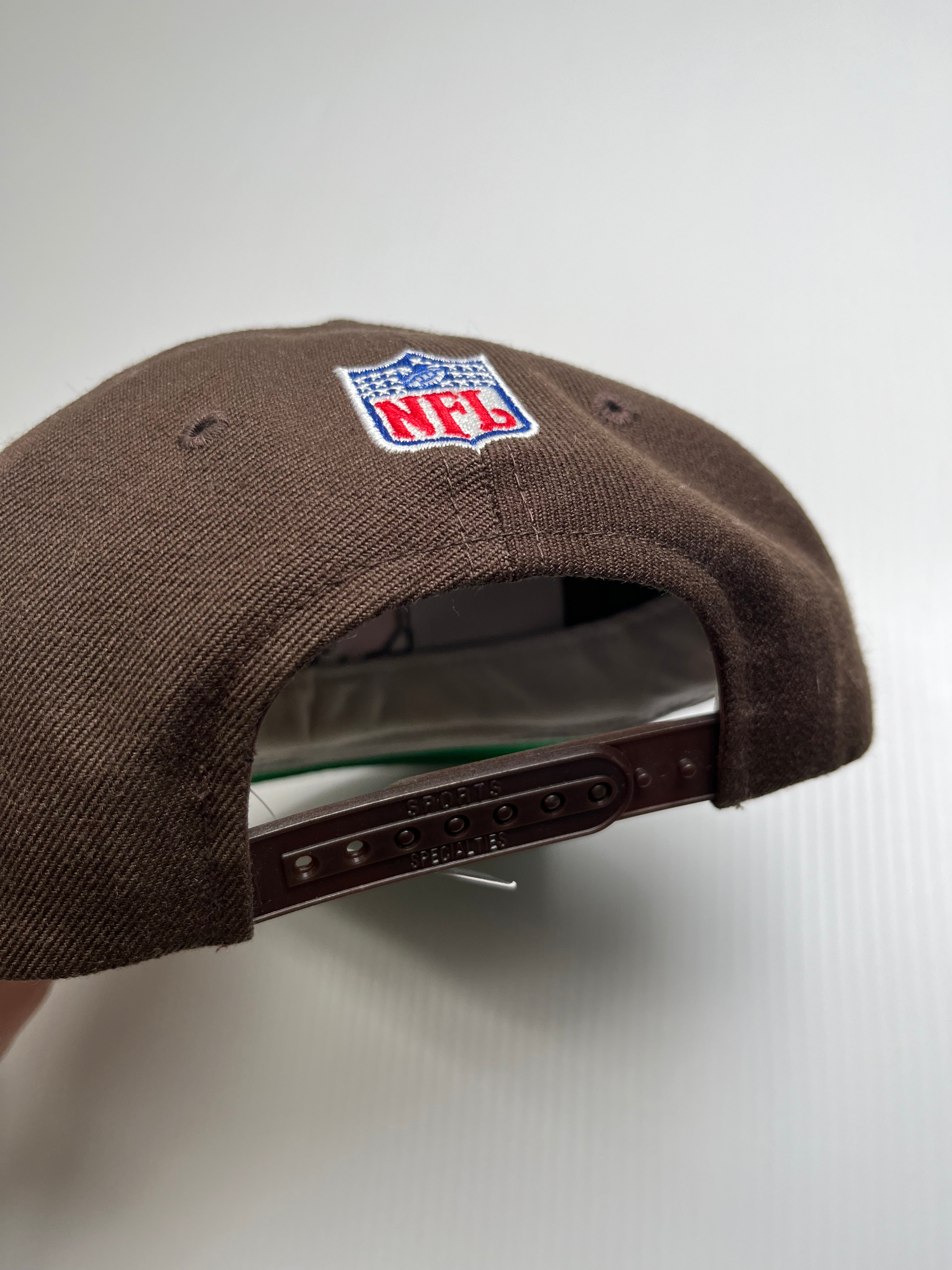 Vintage Sports Specialties Cleveland Browns Snapback Hat