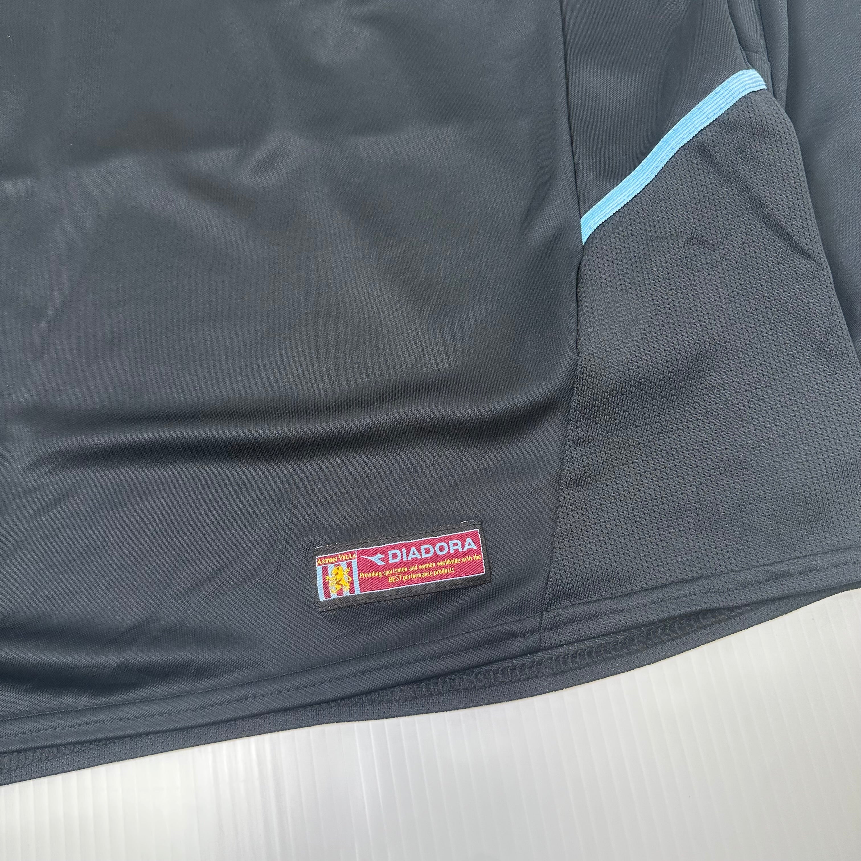2003-04 Diadora Aston Villa Longsleeve Goalkeeper Kit L