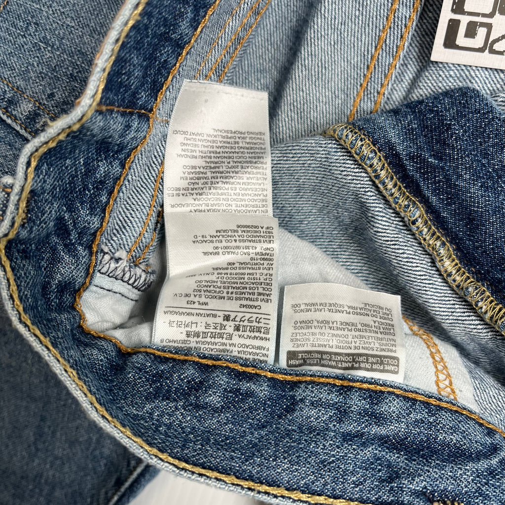 Levi's 505 Medium Wash Denim Shorts 33