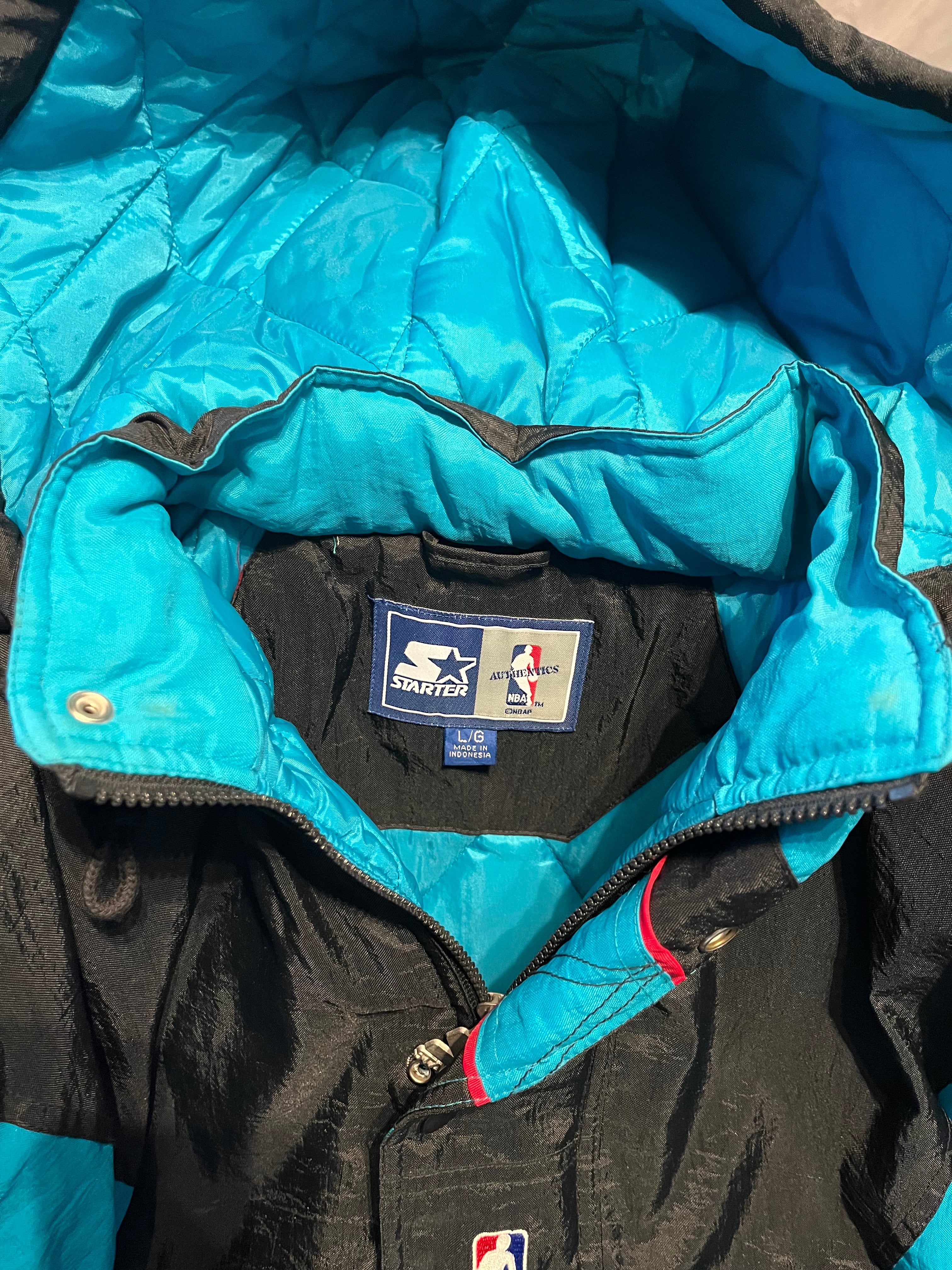 Vintage Starter Vancouver Grizzlies Puffer Jacket L
