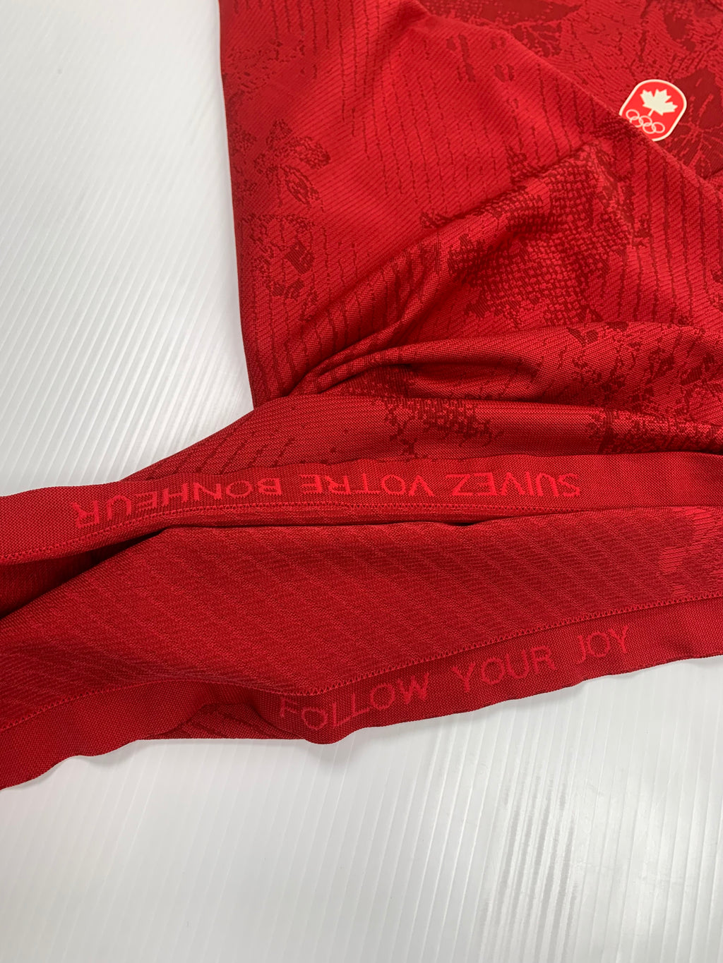 Lululemon Canada Olympics Team Athletic Shirt L