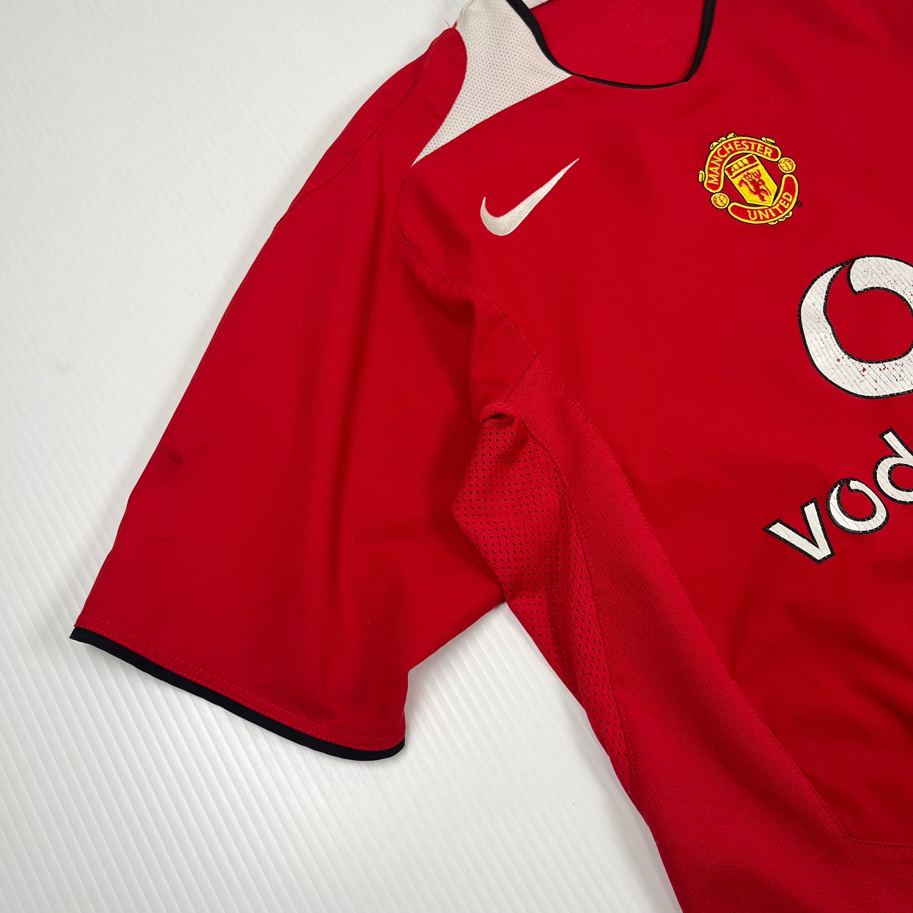 2004-06 Nike Manchester United Home Kit M