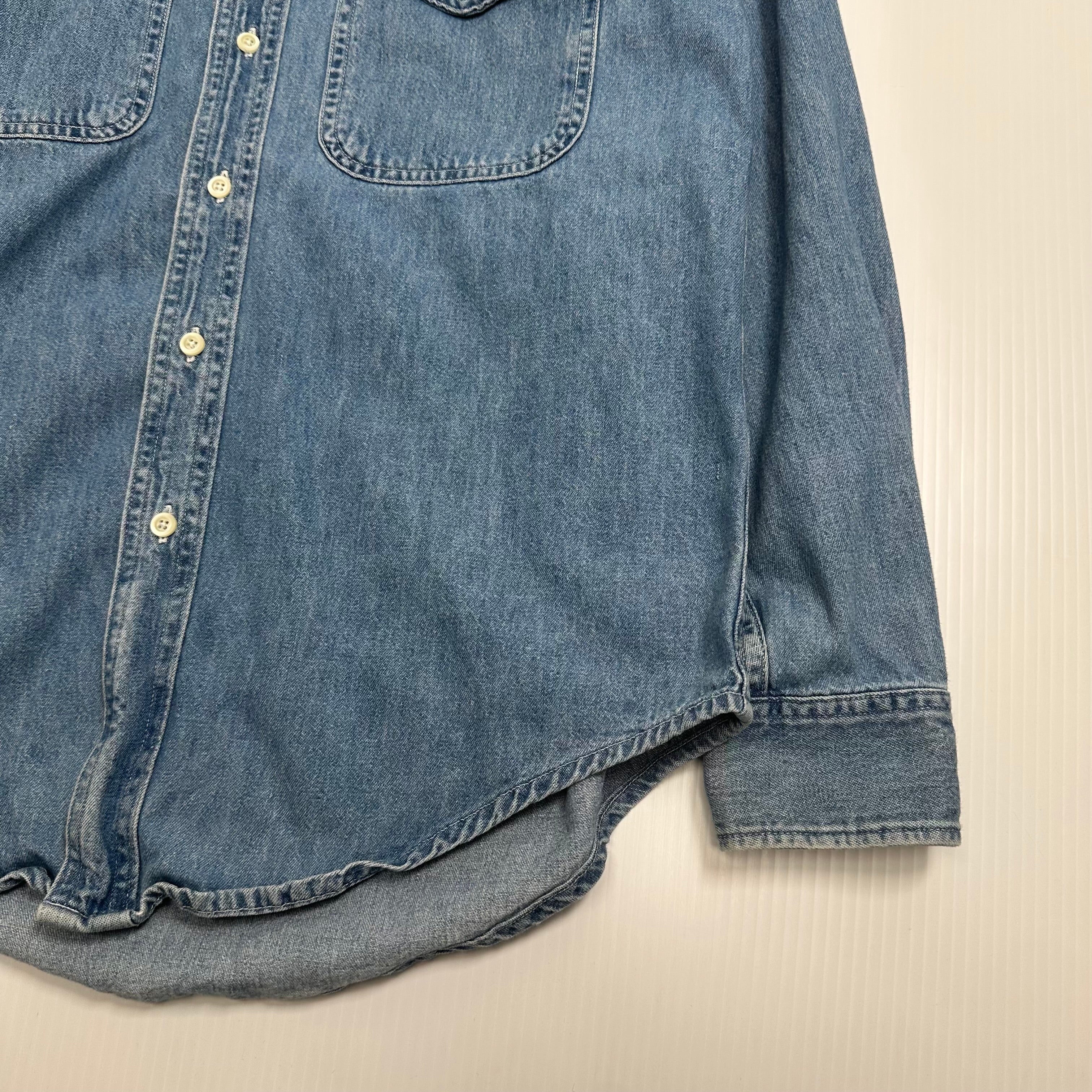 Vintage GAP Medium Wash Denim Button-Up Shirt S