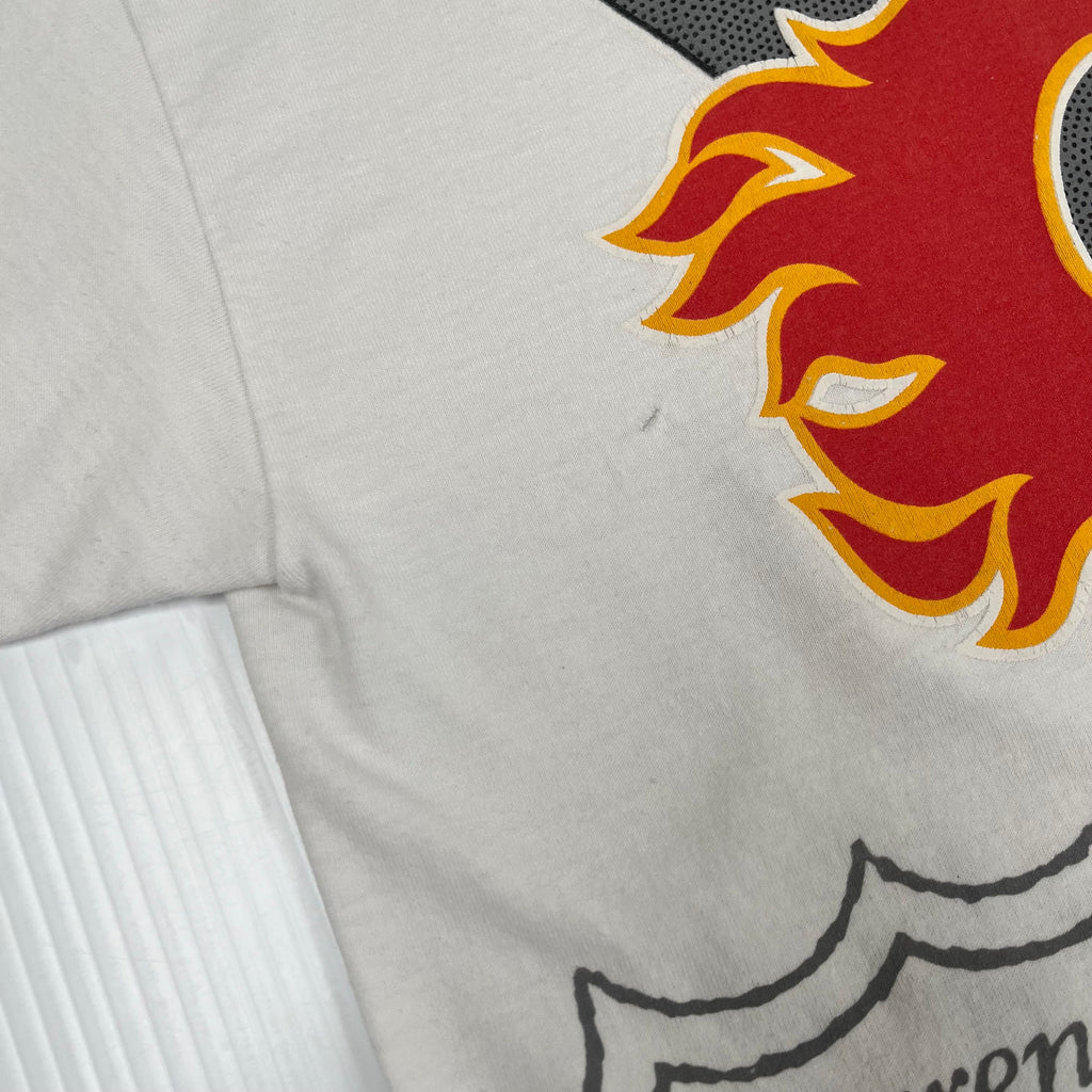 1991 Bulletin Athletic Calgary Flames AOP NHL Tee XL