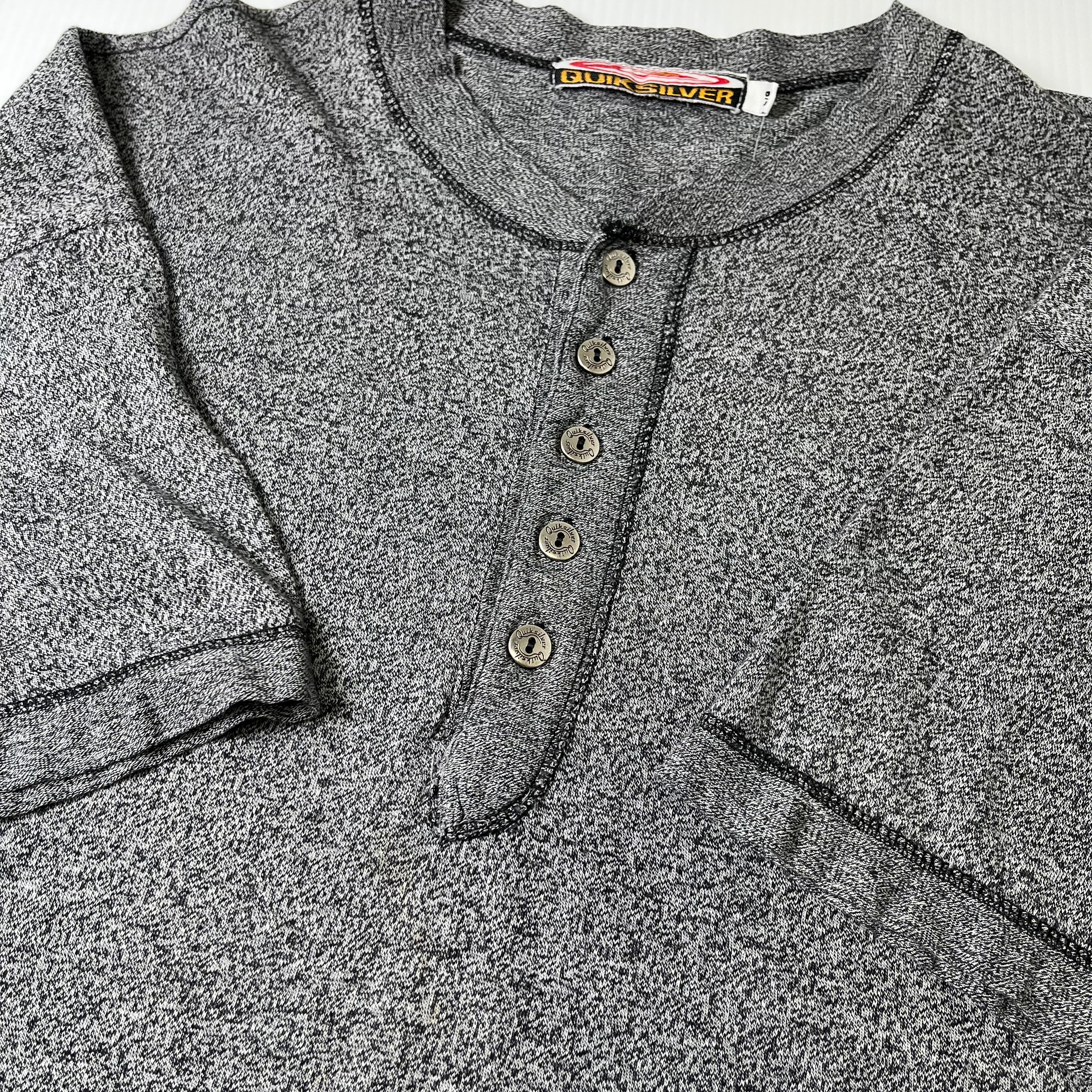 Vintage Quiksilver Henley Surf 1/2 Button Shirt L