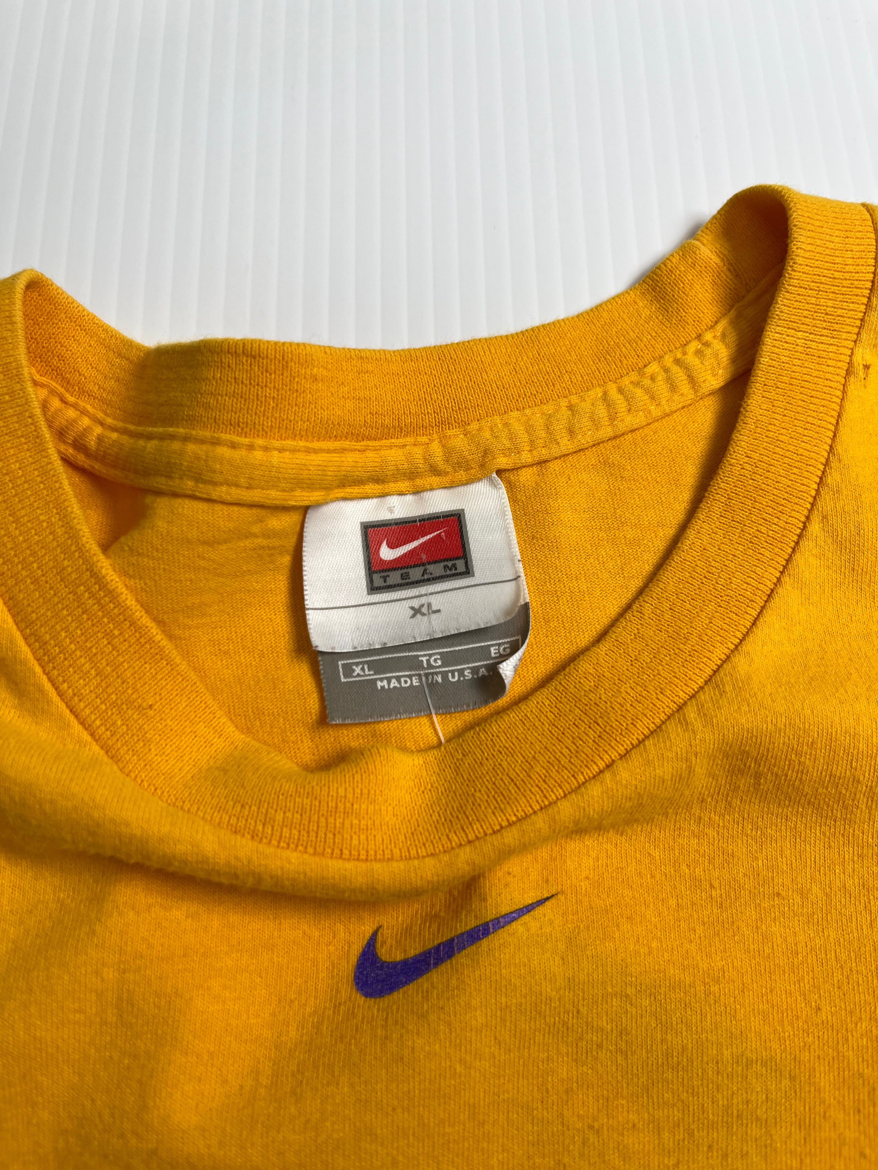 Y2K Nike LA Lakers Basketball Tee XL