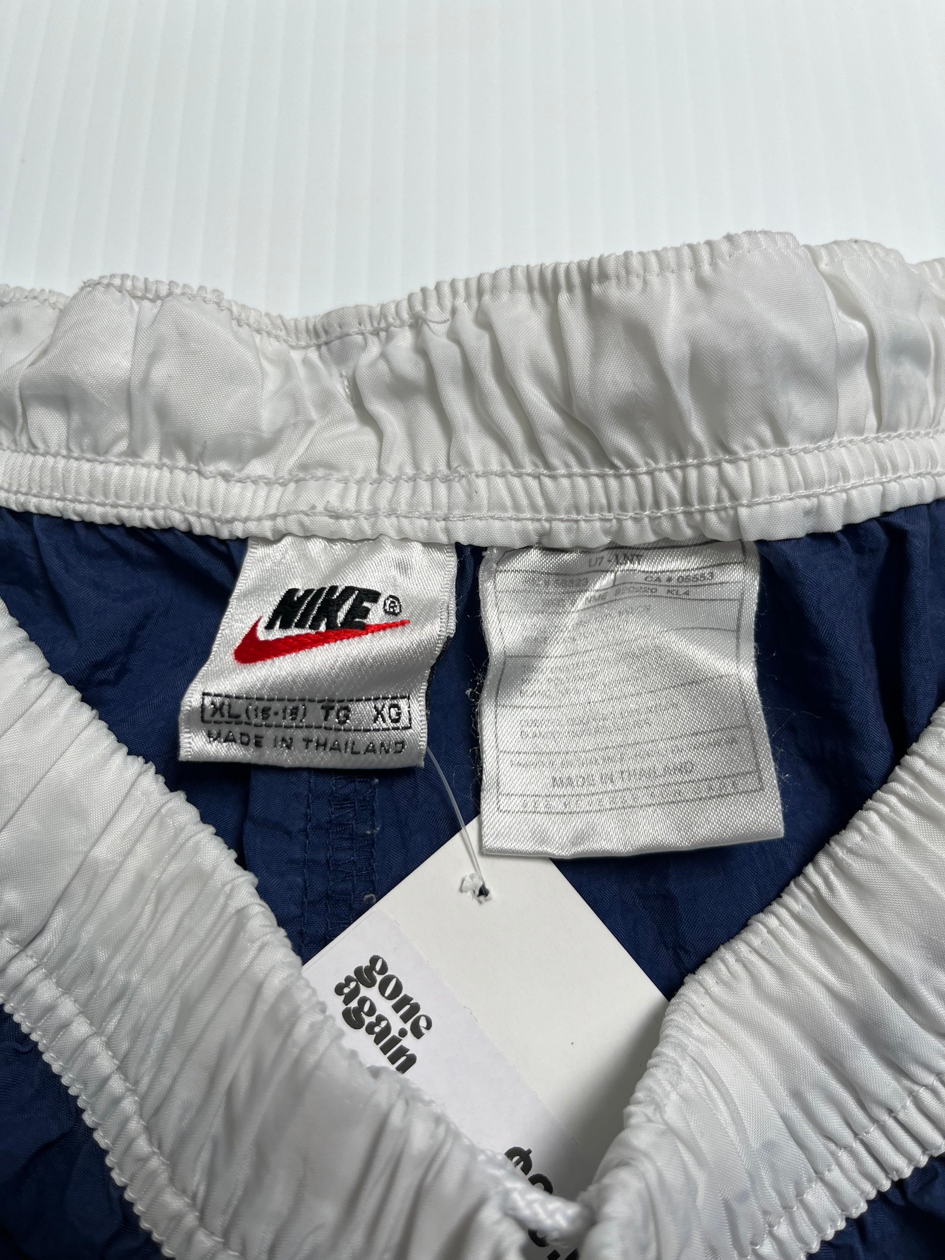 90s Nike Spellout Athletic Shorts XL