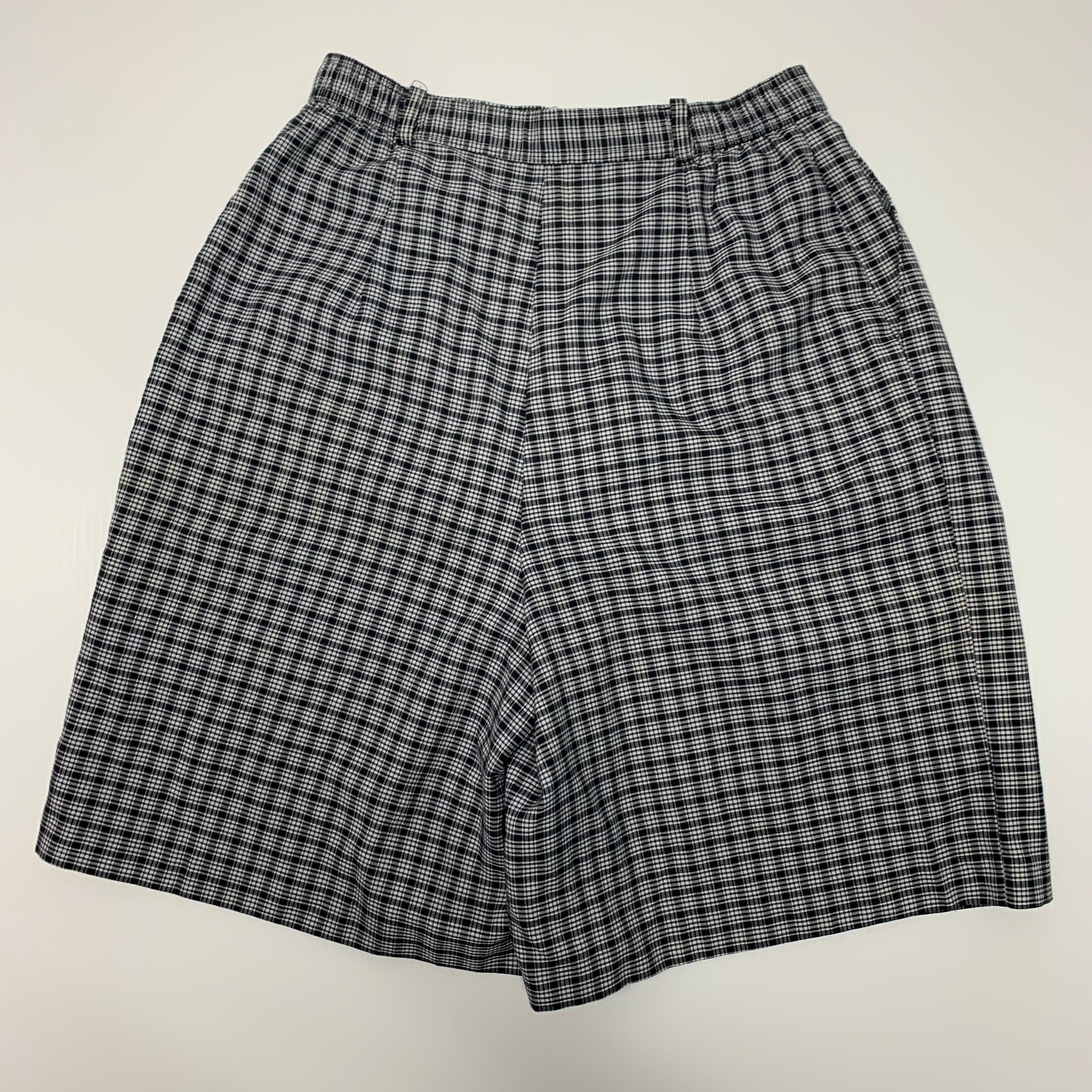 Vintage High Waisted Plaid Shorts 27W
