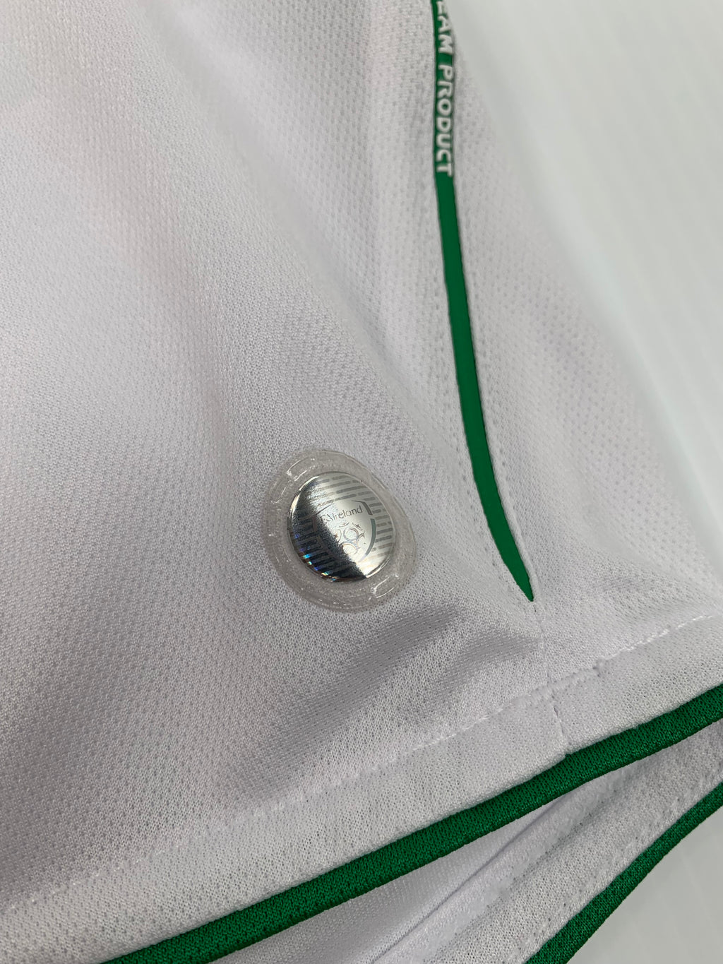 2006 Umbro Ireland Away Kit L