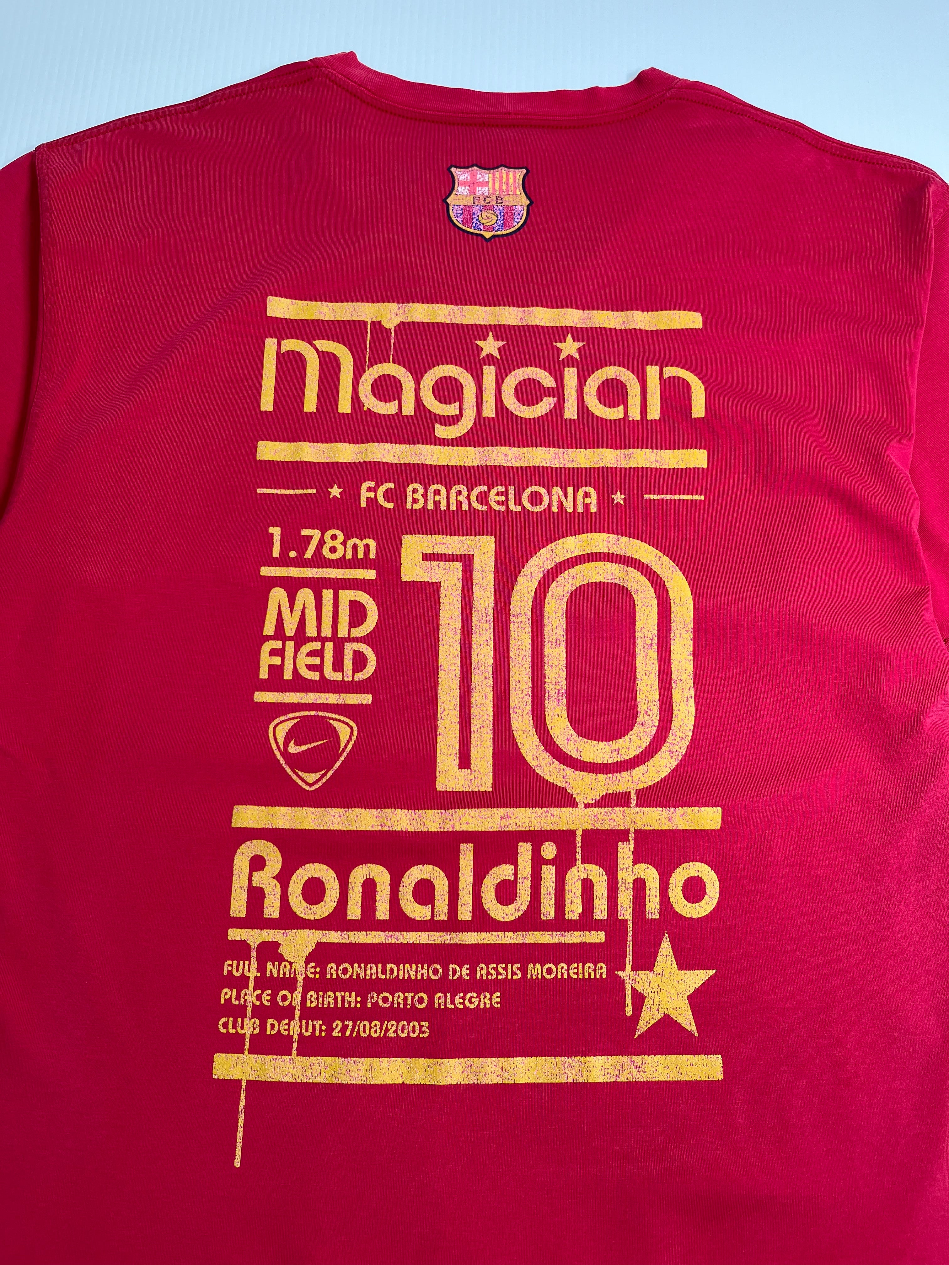 Vintage Nike R10 Ronaldinho Barcelona Football Tee XL