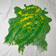 Load image into Gallery viewer, Stussy Spider Web Graphic Tee L
